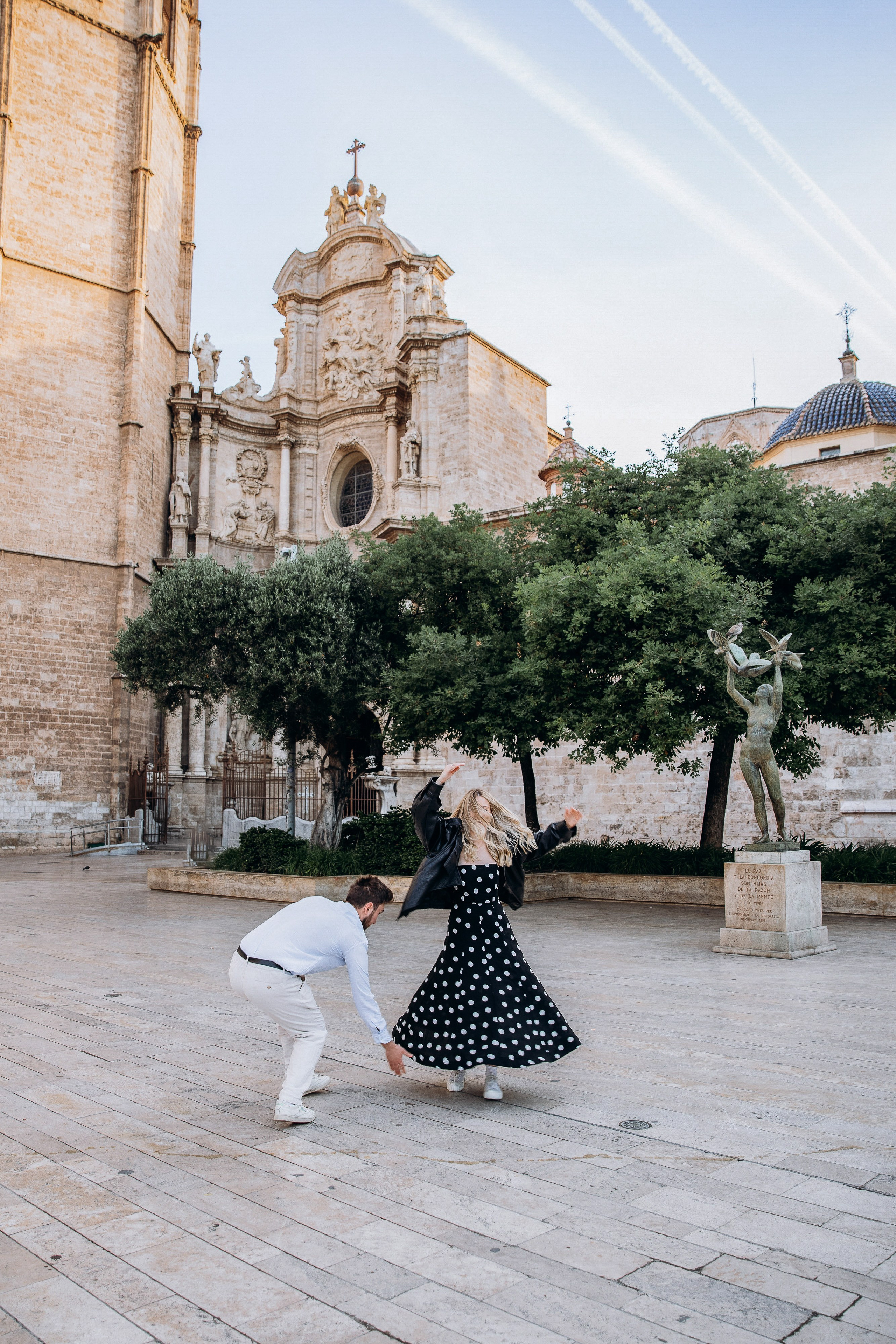Love Story Photography by Julia Gnatenko | Romantic Photoshoots in Valencia, Alicante, Barcelona, Spain. Julia Gnatenko — Photographer Valencia, Alicante, Barcelona, Spain, Europe