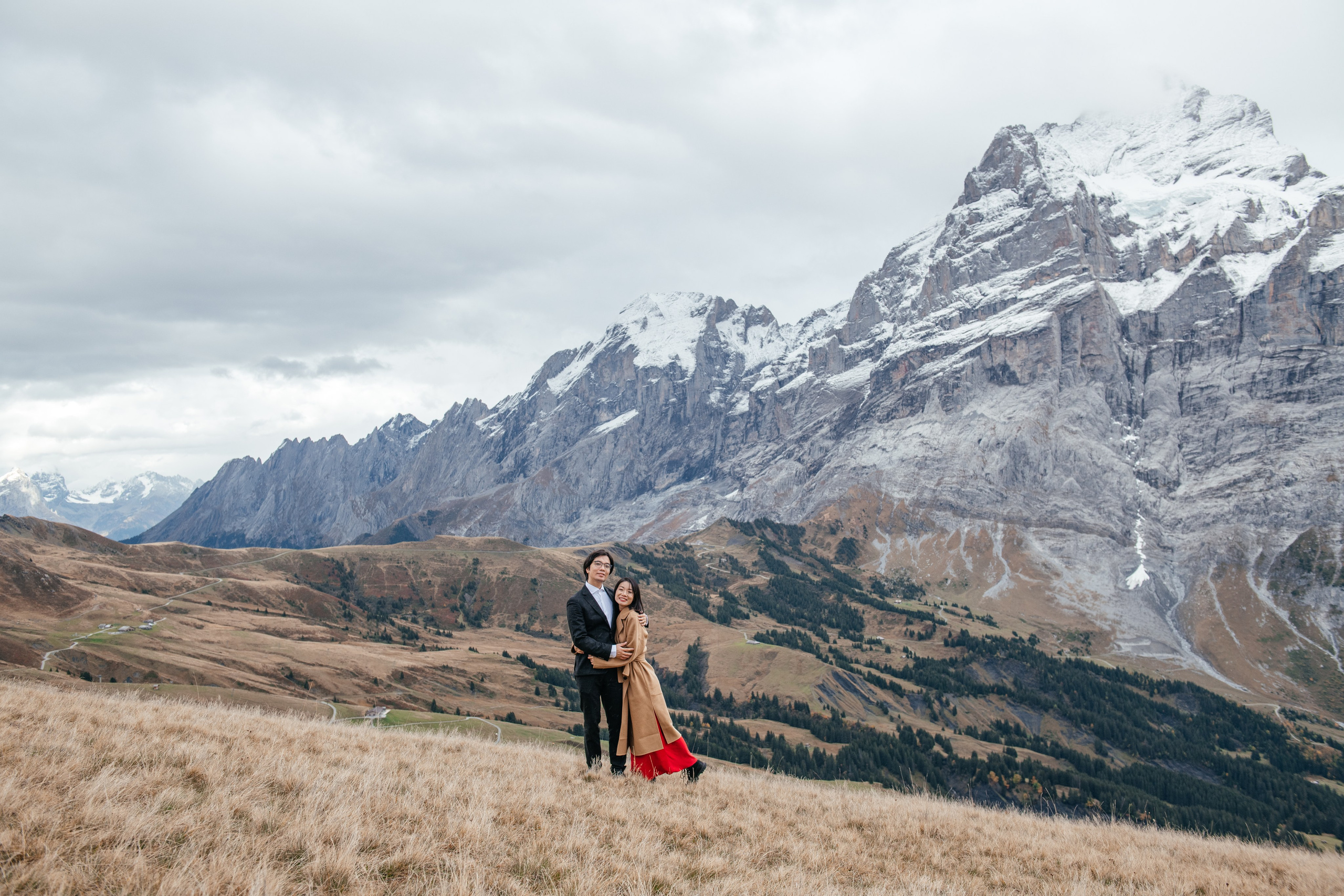 Kaiwen & Xiaoming Grindelwald, Switzerland. I am Elena Altendorfer. Wedding photographer in Zurich and Switzerland