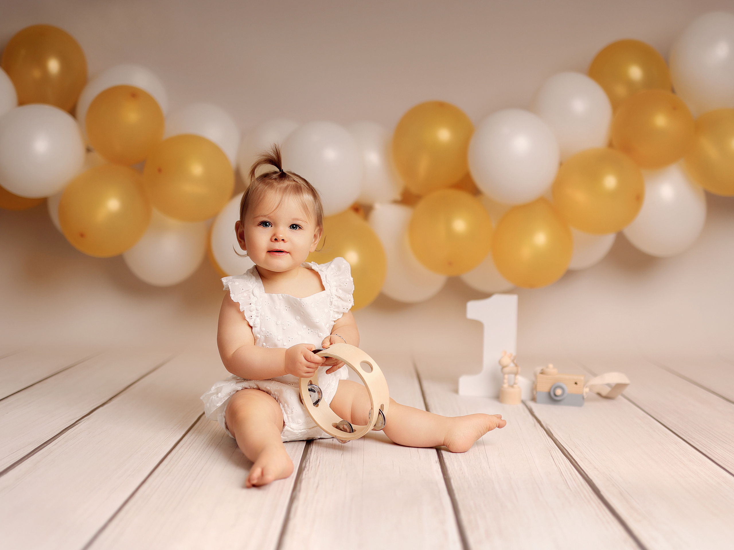 Cake Smash erster Geburtstag Baby Shooting Geburtstagsidee Luftballons Fotograf Norden Aurich Emden Leer Papenburg Bremen Wiesmoor Wittmund