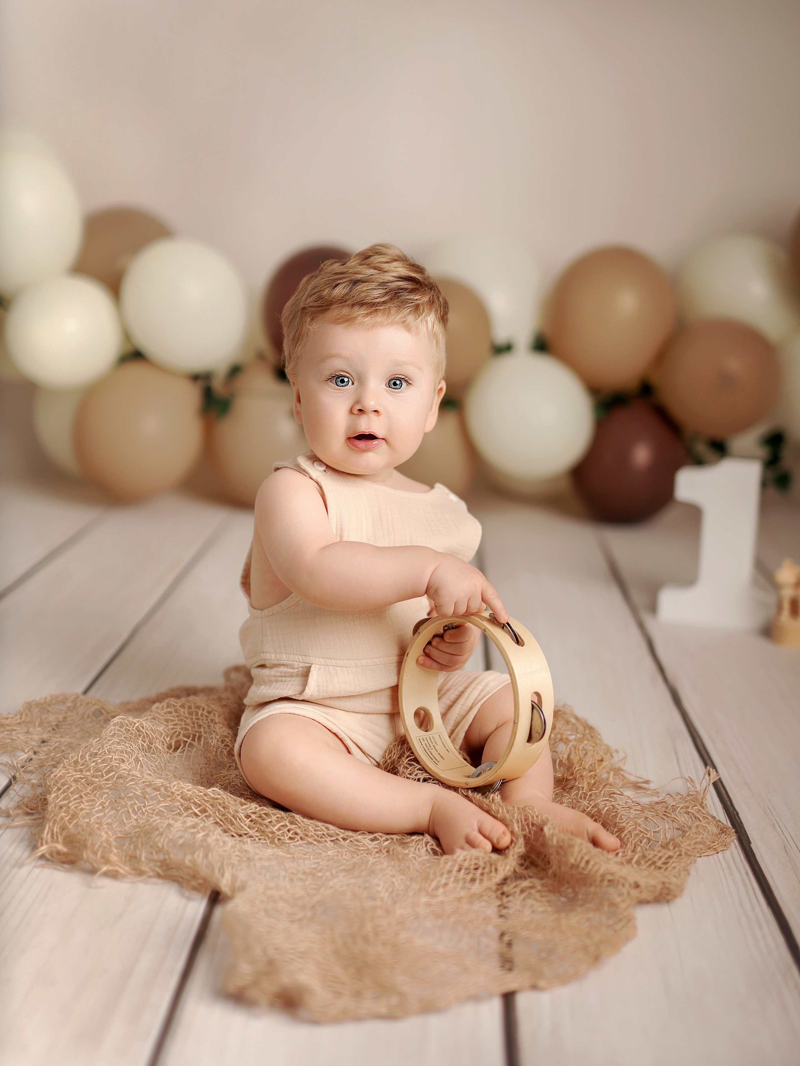 Cake Smash erster Geburtstag Baby Shooting Geburtstagsidee Luftballons Fotograf Norden Aurich Emden Leer Papenburg Bremen Wiesmoor Wittmund