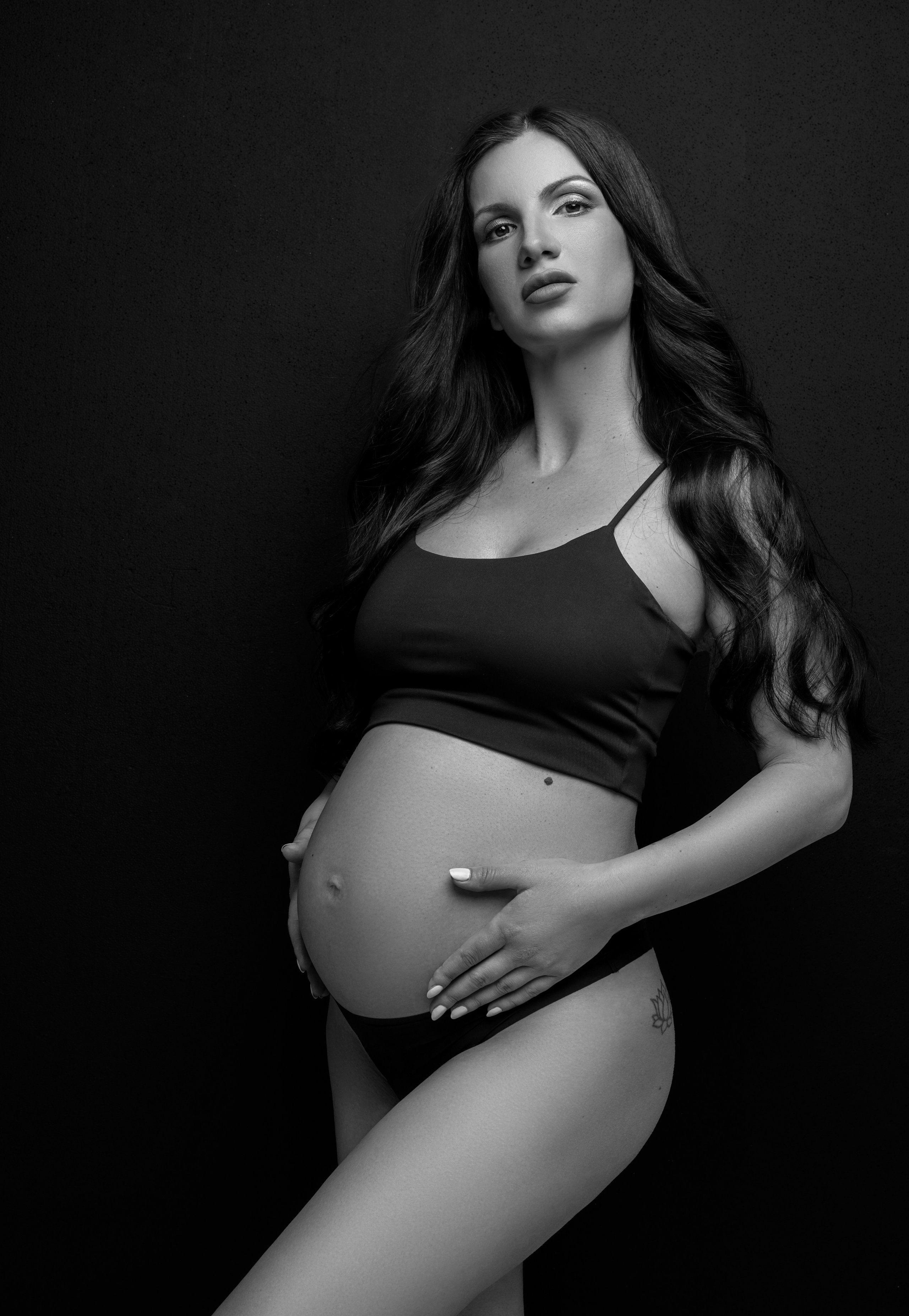 Tatiana. Krása tehotenstva v objektíve — Maria Milosovic, tehotenská fotografka