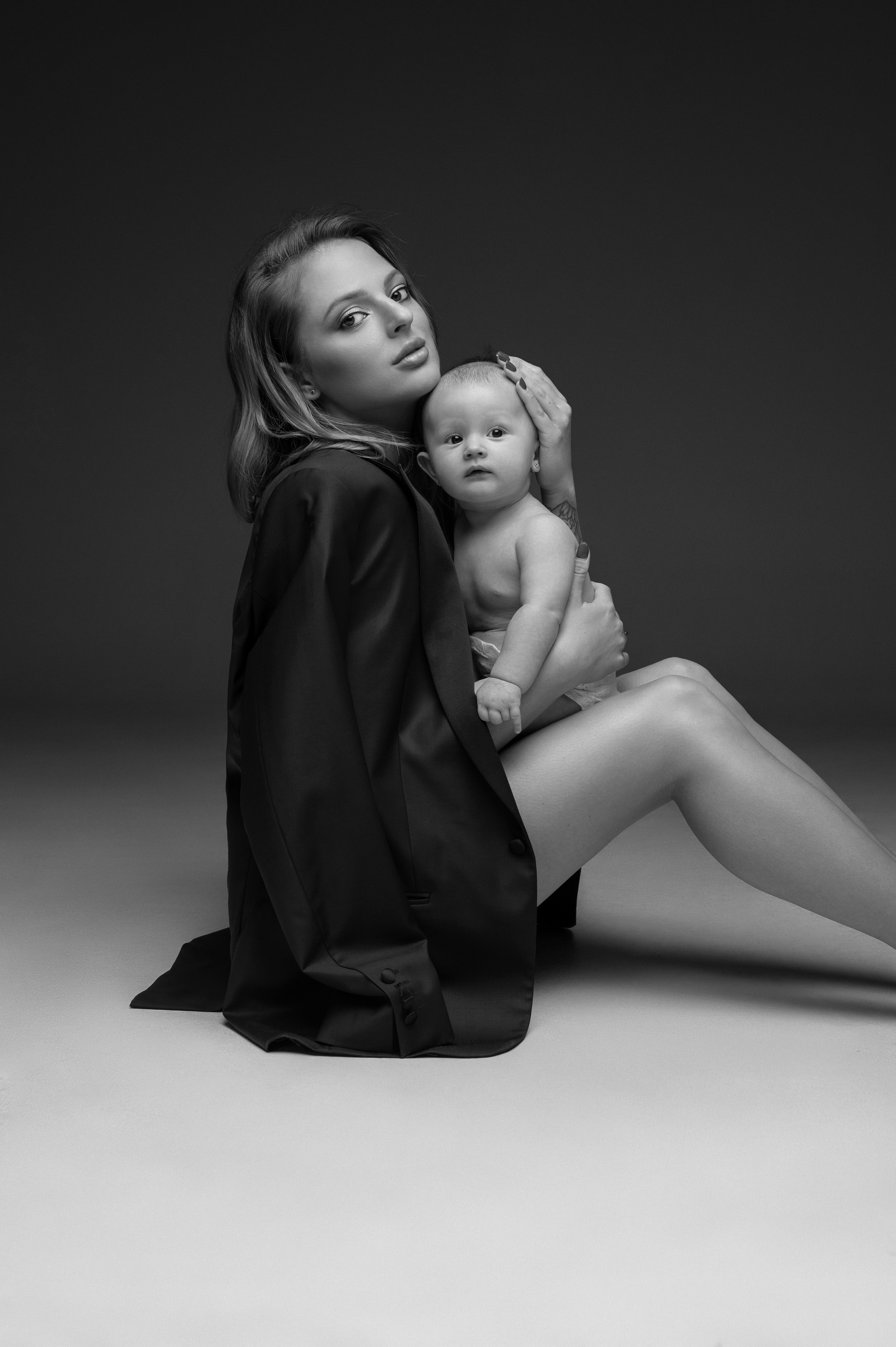 Sabína & Tiana. Krása tehotenstva v objektíve — Maria Milosovic, tehotenská fotografka