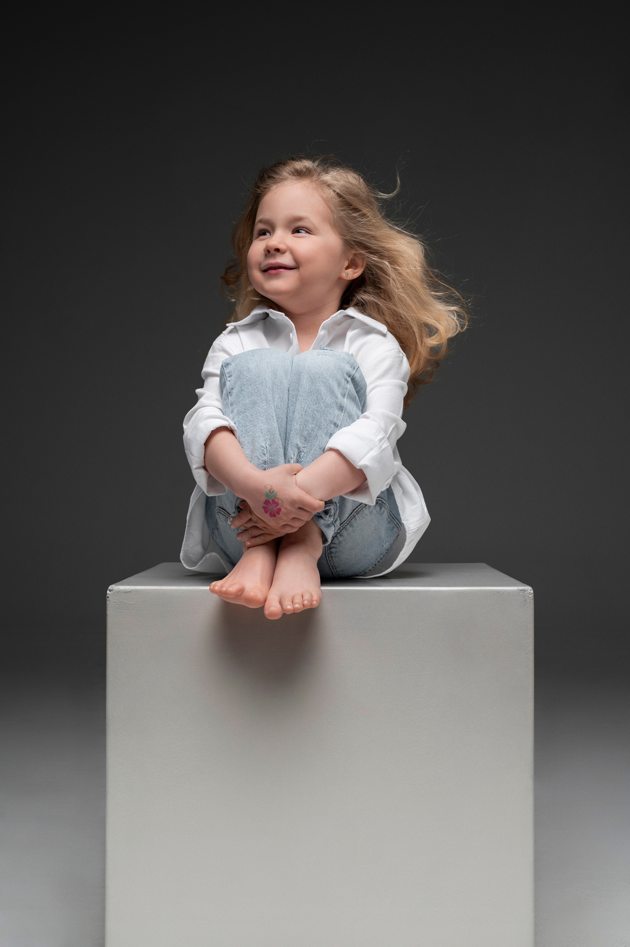 Petra & Viki. Krása tehotenstva v objektíve — Maria Milosovic, tehotenská fotografka