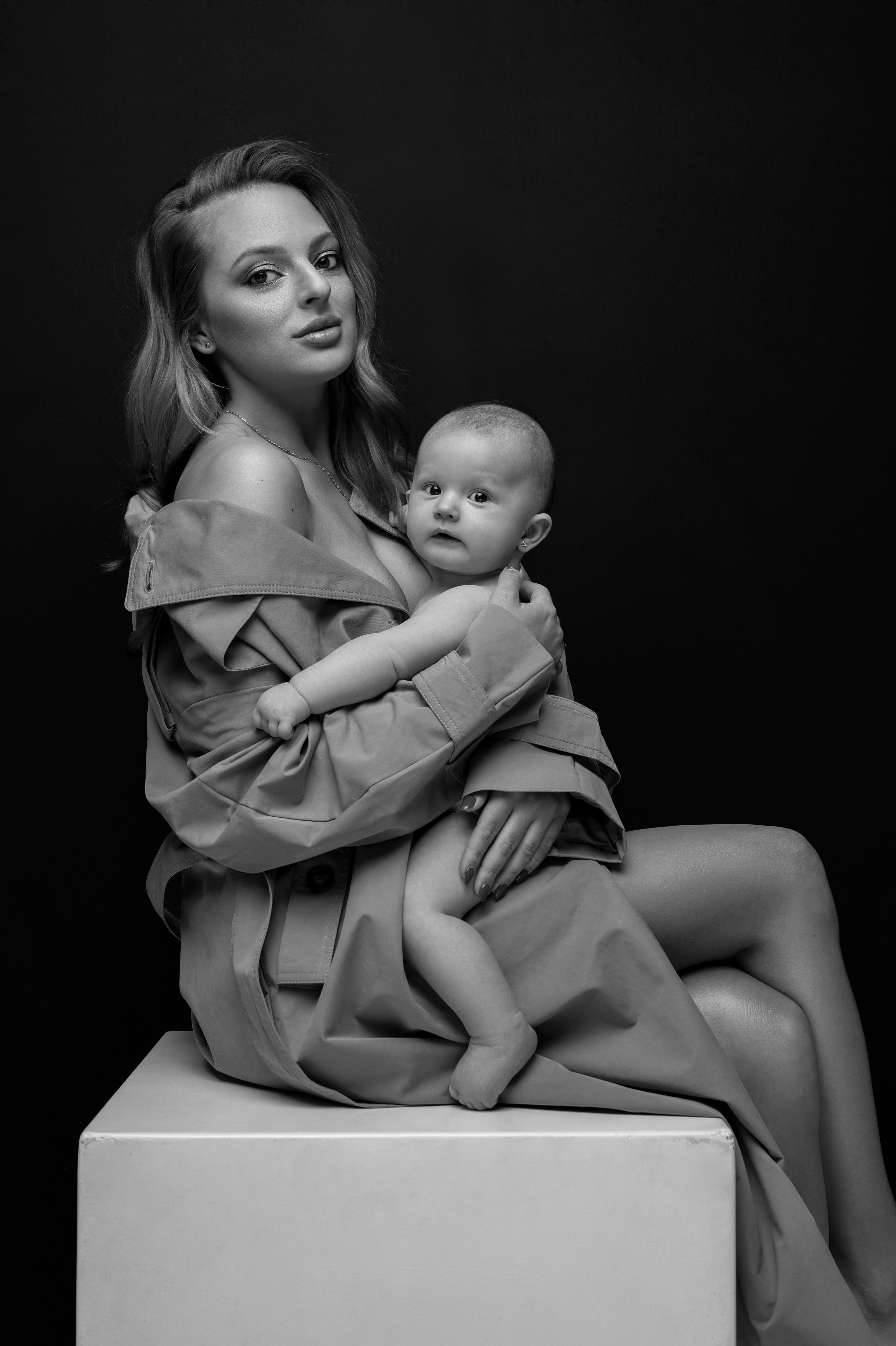 Sabína & Tiana. Krása tehotenstva v objektíve — Maria Milosovic, tehotenská fotografka