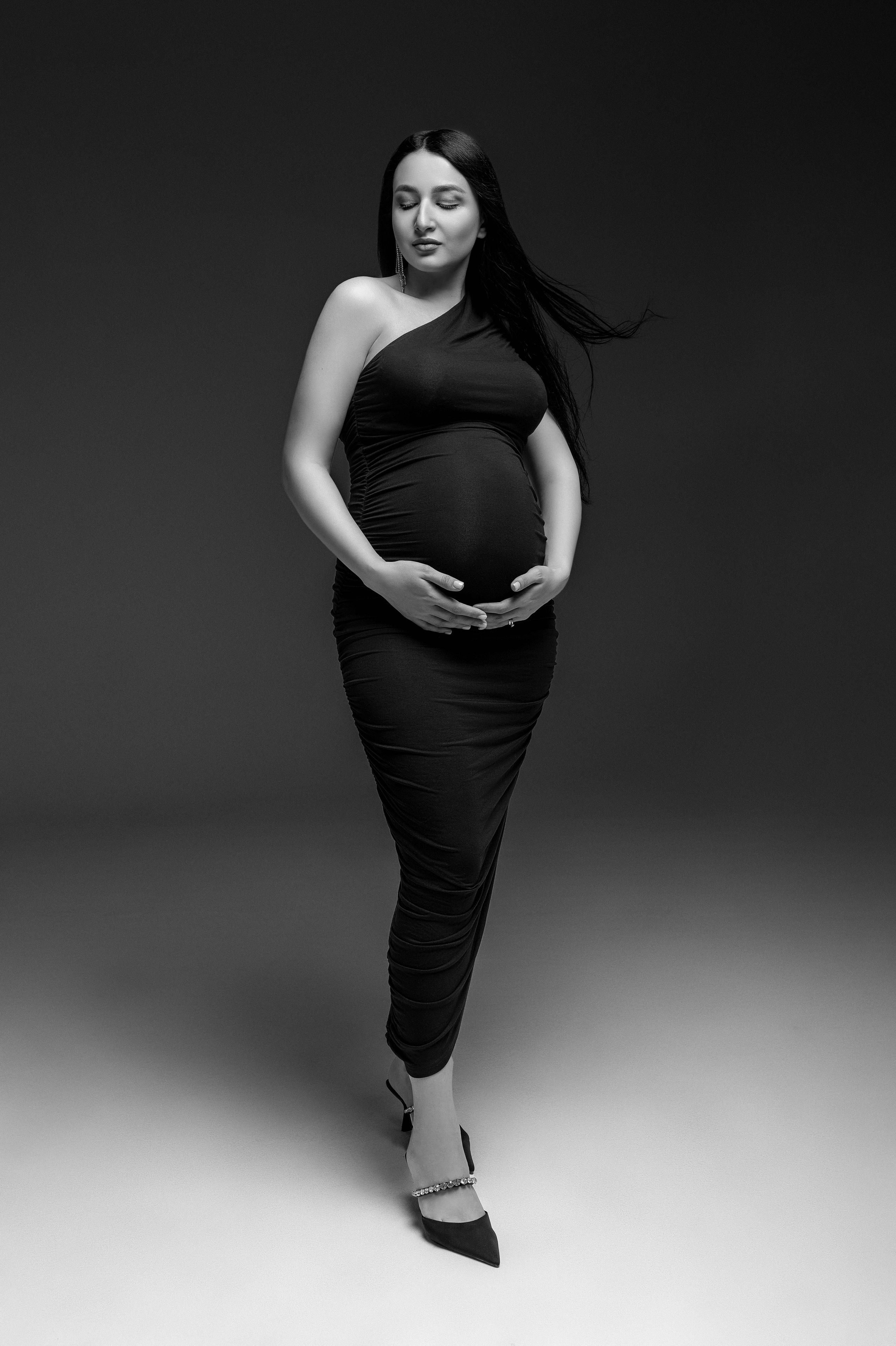 Mane. Krása tehotenstva v objektíve — Maria Milosovic, tehotenská fotografka