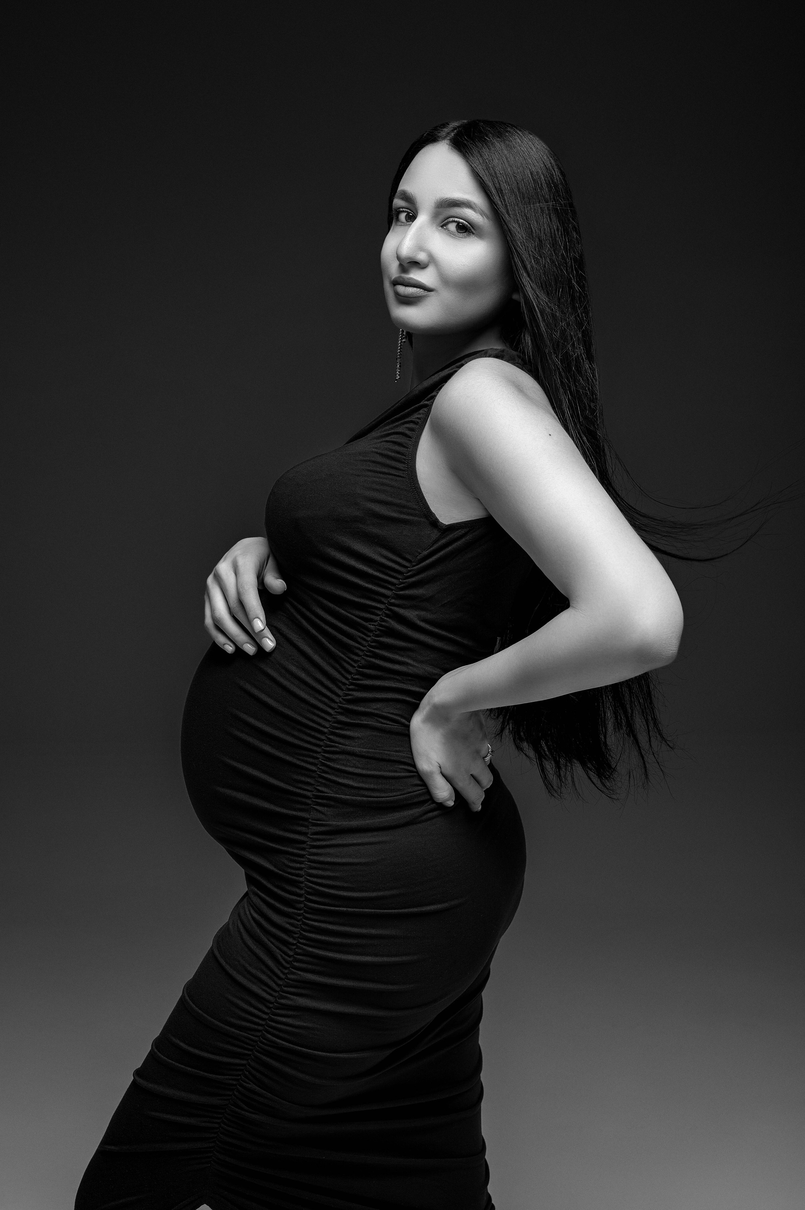 Mane. Krása tehotenstva v objektíve — Maria Milosovic, tehotenská fotografka