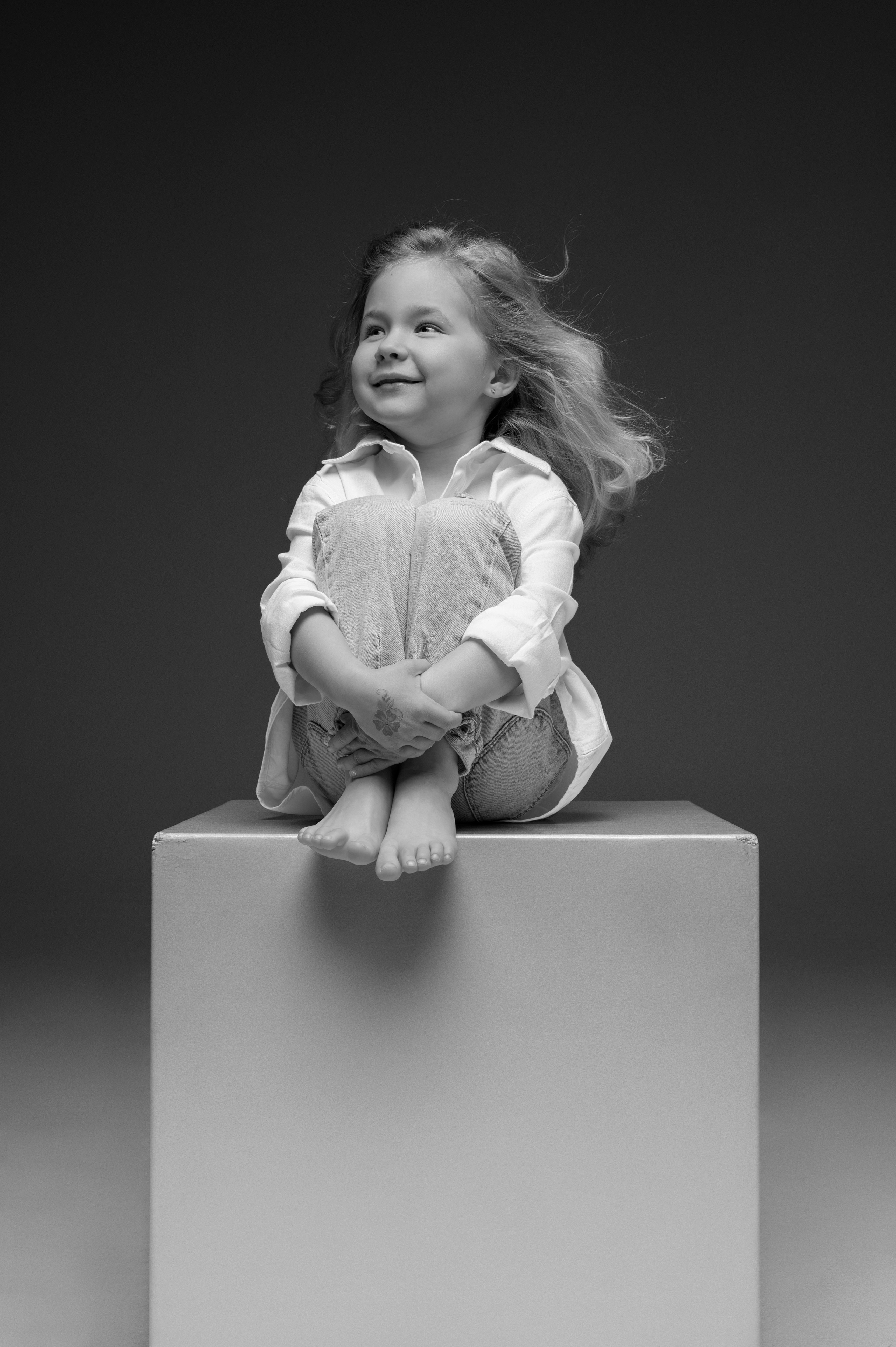 Petra & Viki. Krása tehotenstva v objektíve — Maria Milosovic, tehotenská fotografka