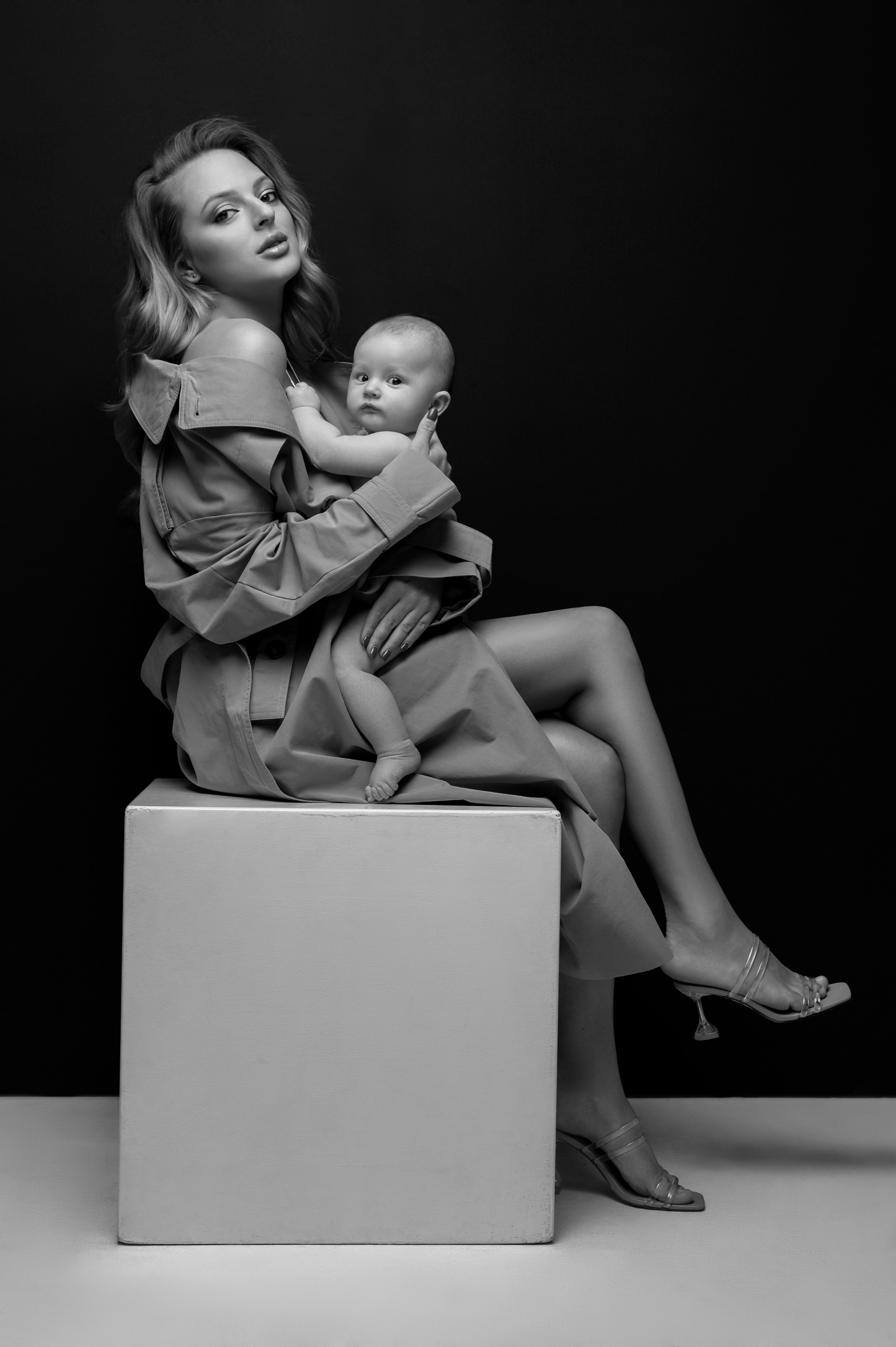 Sabína & Tiana. Krása tehotenstva v objektíve — Maria Milosovic, tehotenská fotografka