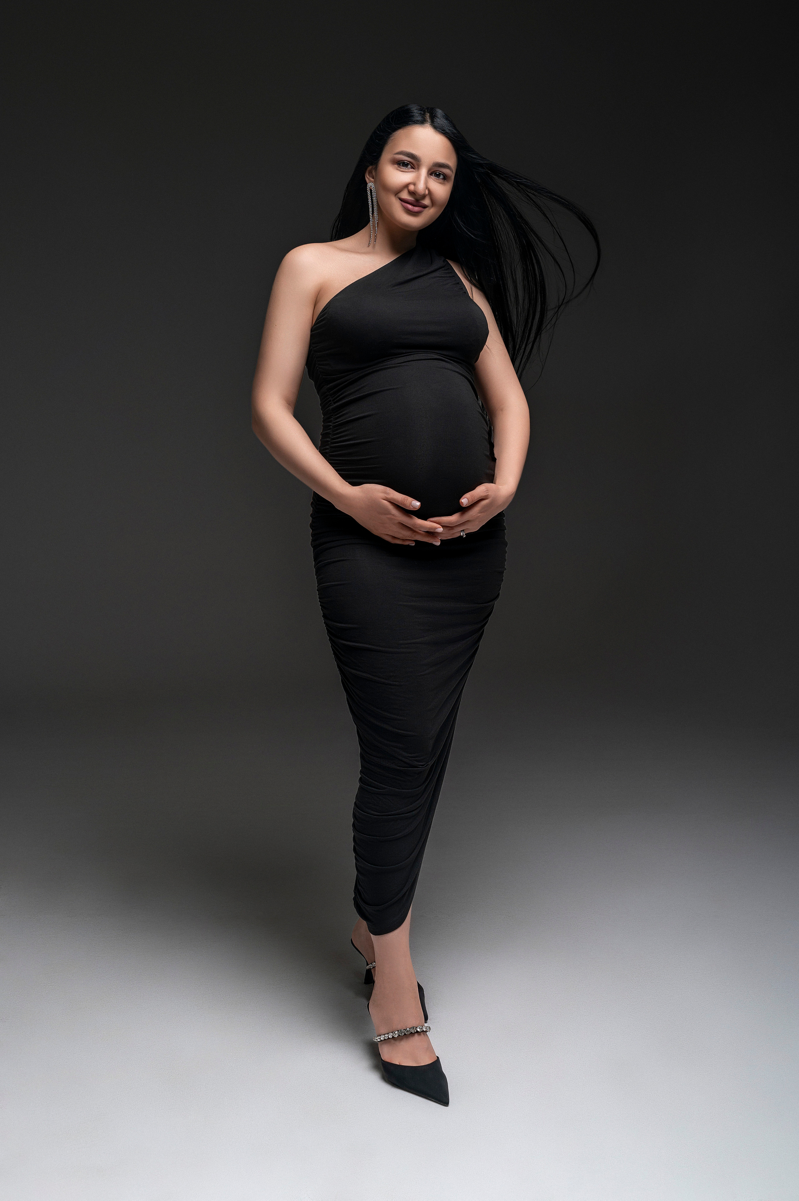 Mane. Krása tehotenstva v objektíve — Maria Milosovic, tehotenská fotografka