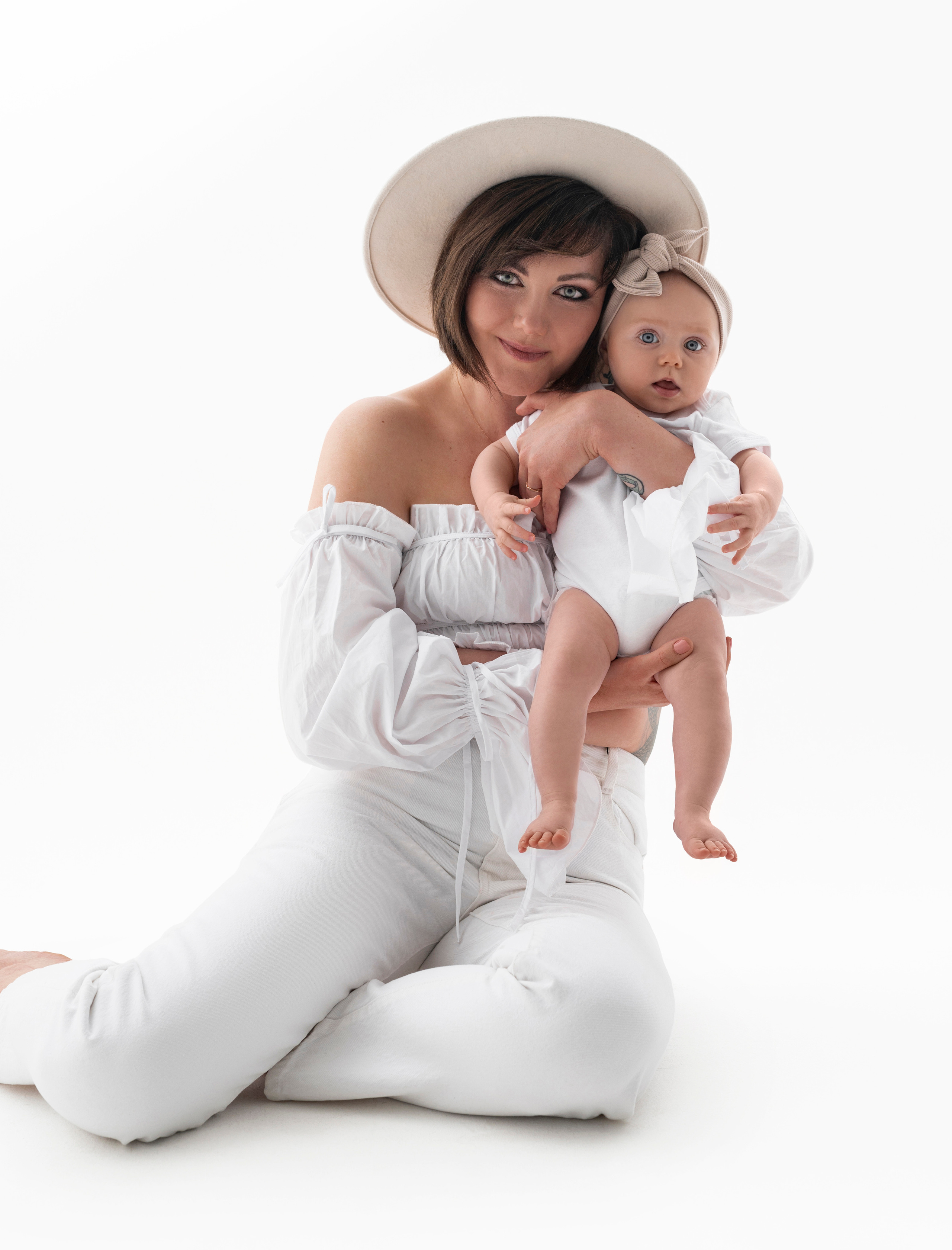 Lidia & Emma. Krása tehotenstva v objektíve — Maria Milosovic, tehotenská fotografka