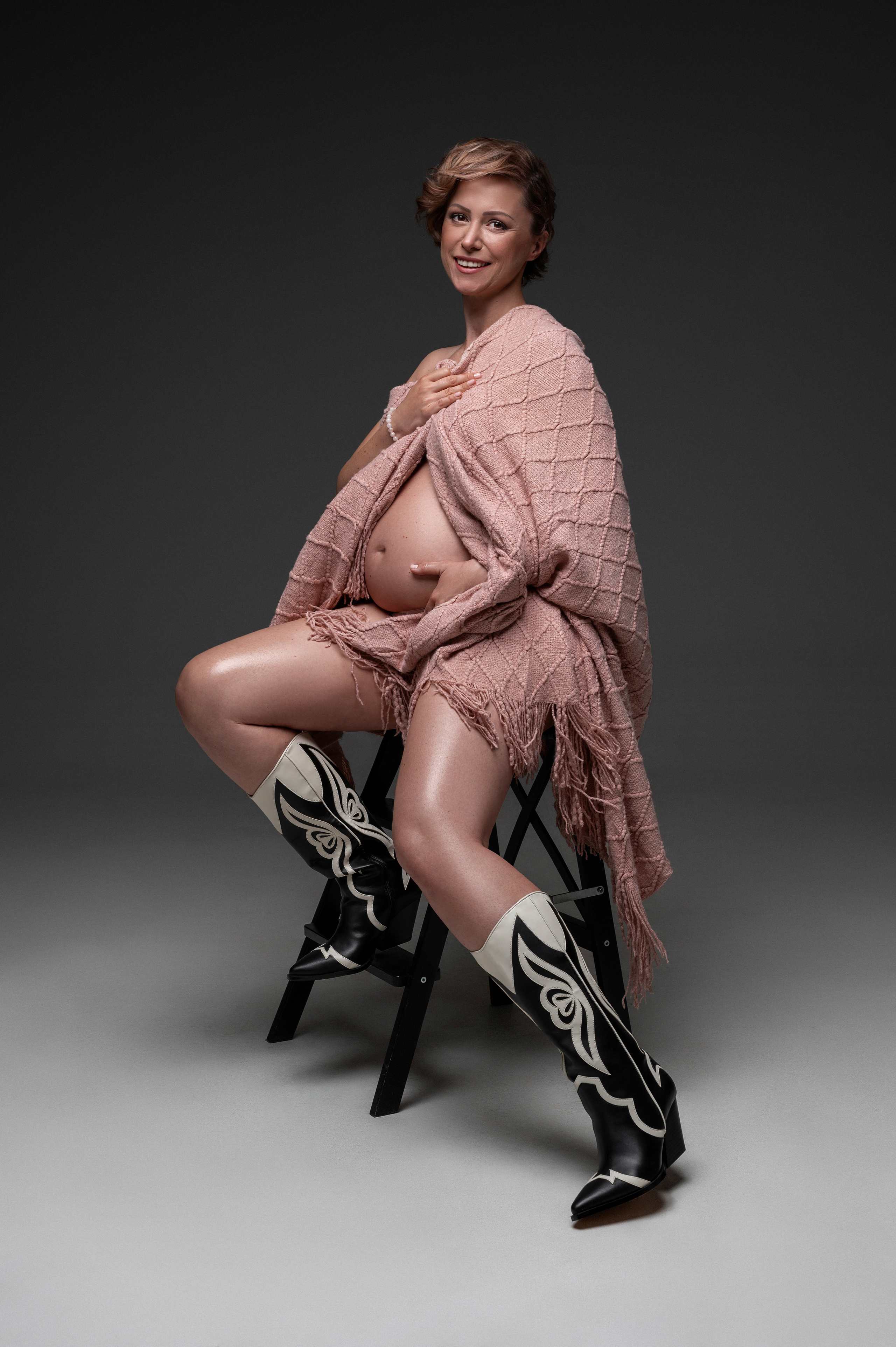 Sasha. Krása tehotenstva v objektíve — Maria Milosovic, tehotenská fotografka