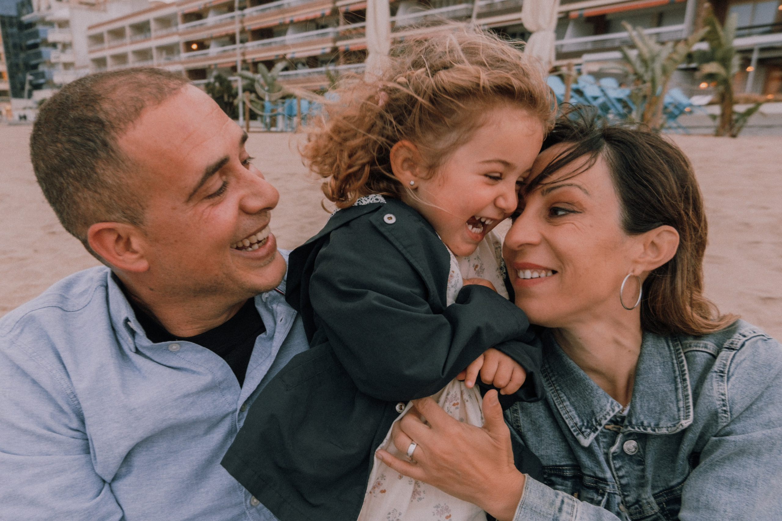 Семейная фотосессия на пляже. Профессиональная фотосъемка в Калафелле — Елена Медведева