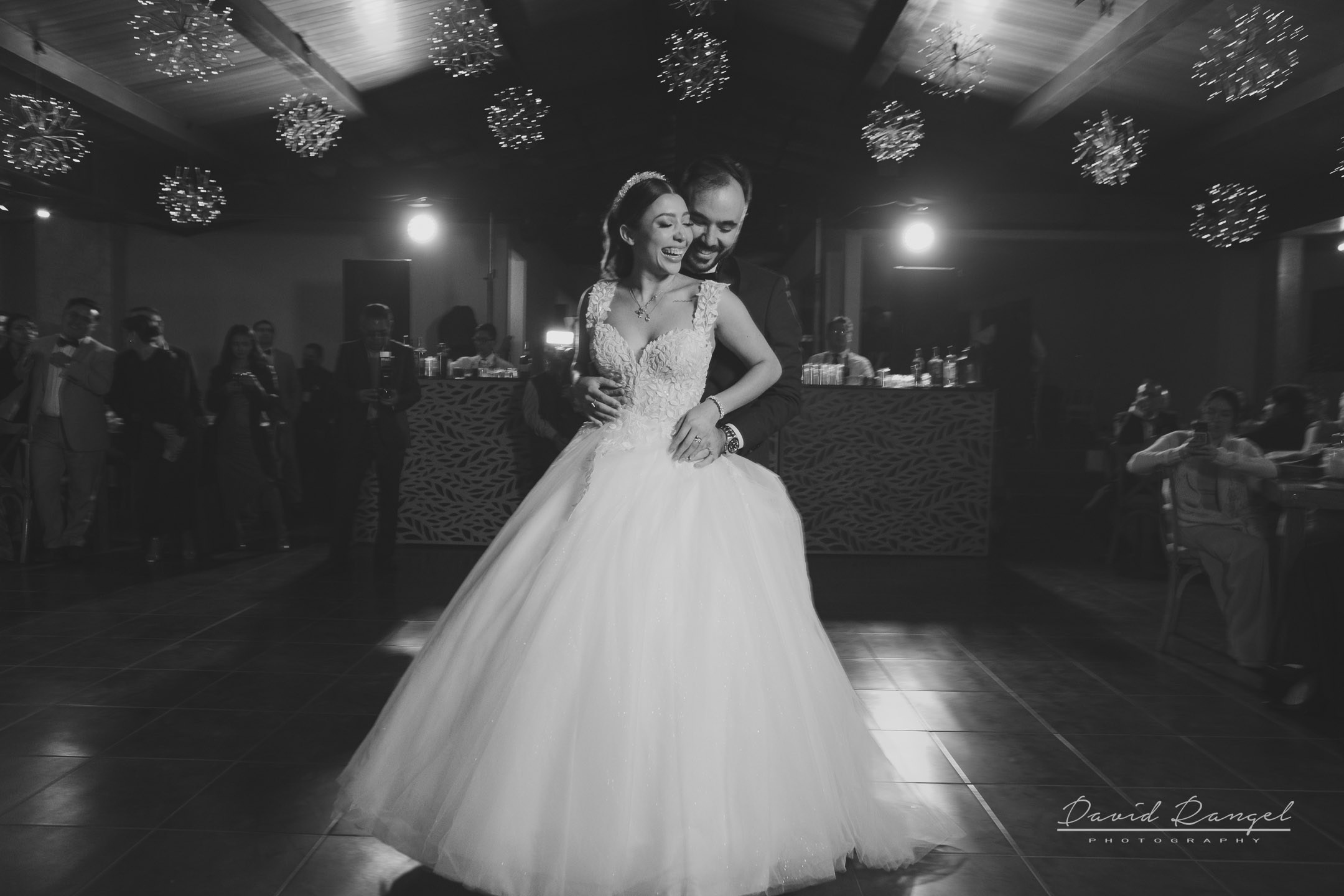 Classic Weddings. Destination wedding photographer based in Cancun and Riviera Maya with service worldwide