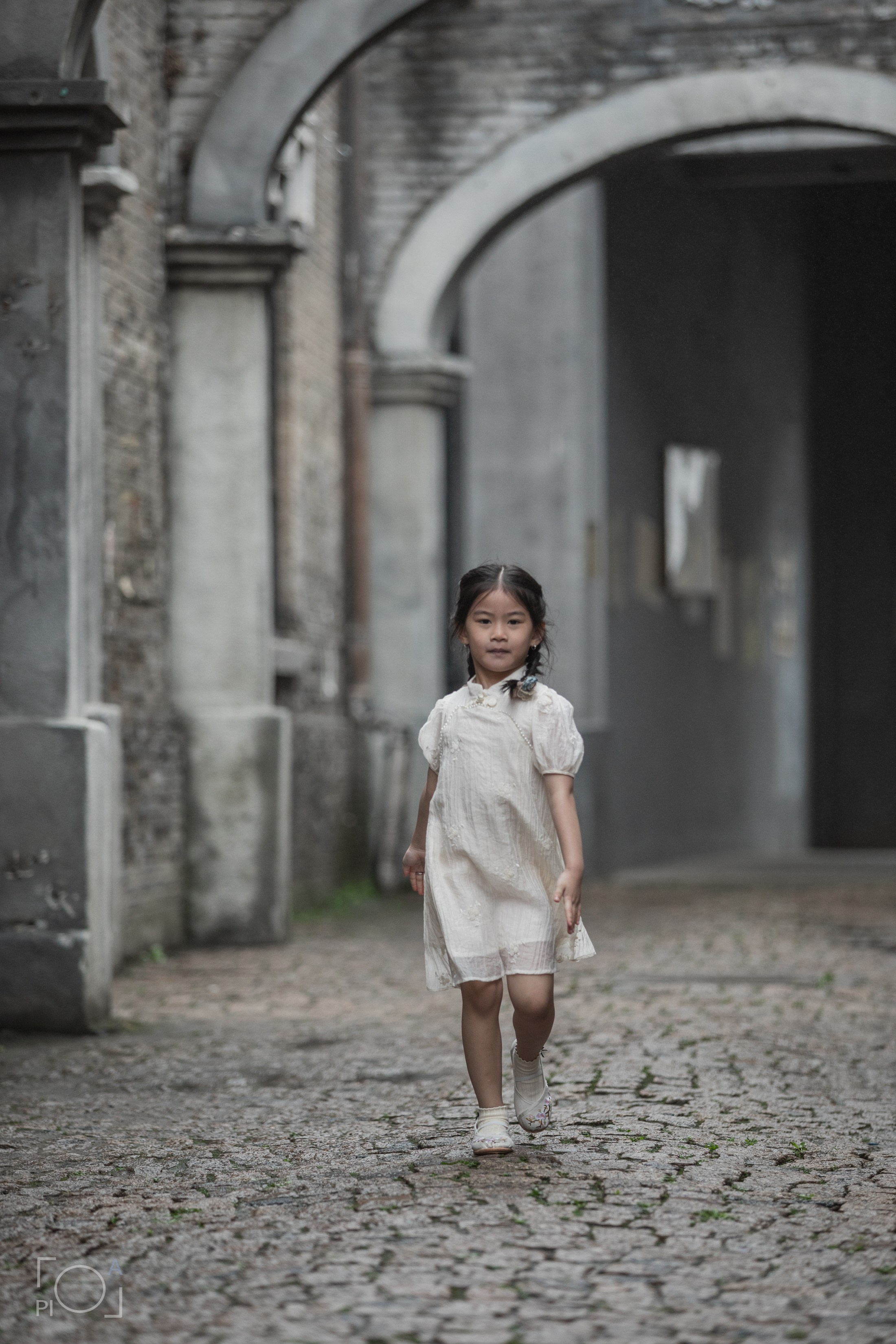 Семейная фотосессия в шанхайской киностудии. Photographer in Shanghai — Lola Pidluskaya