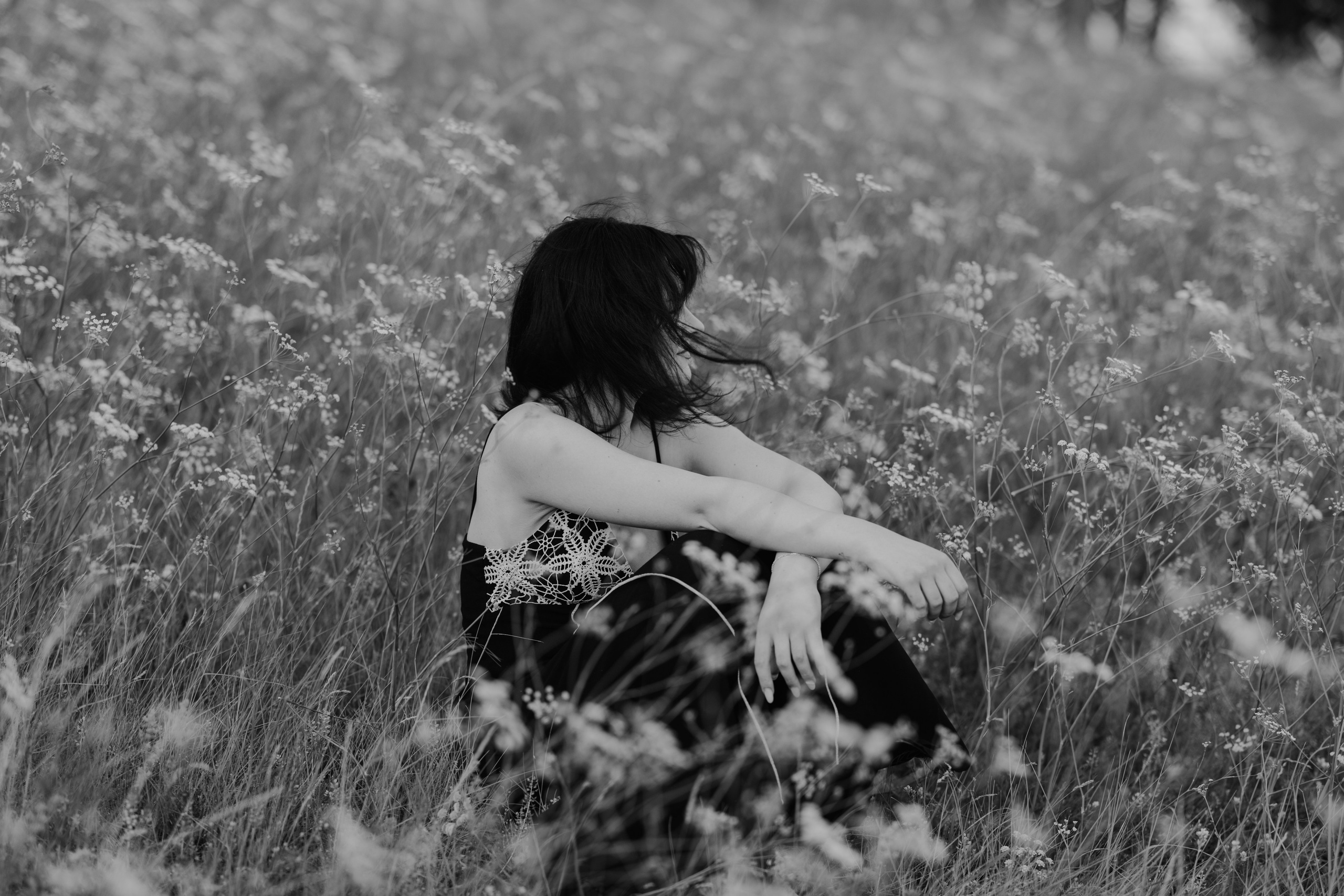 Laura — Portrait. Main