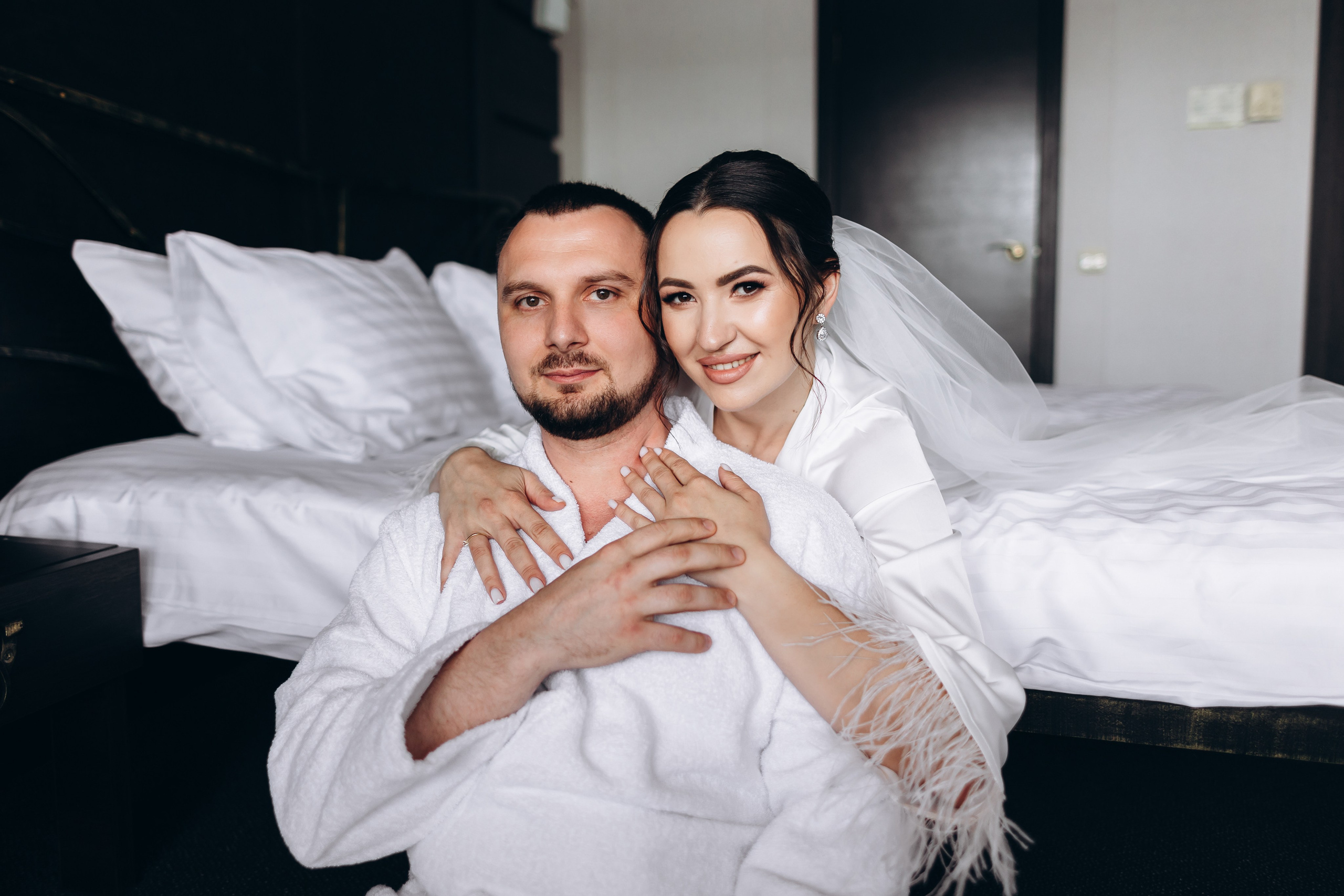 White Wedding. Wedding and Family Photograph