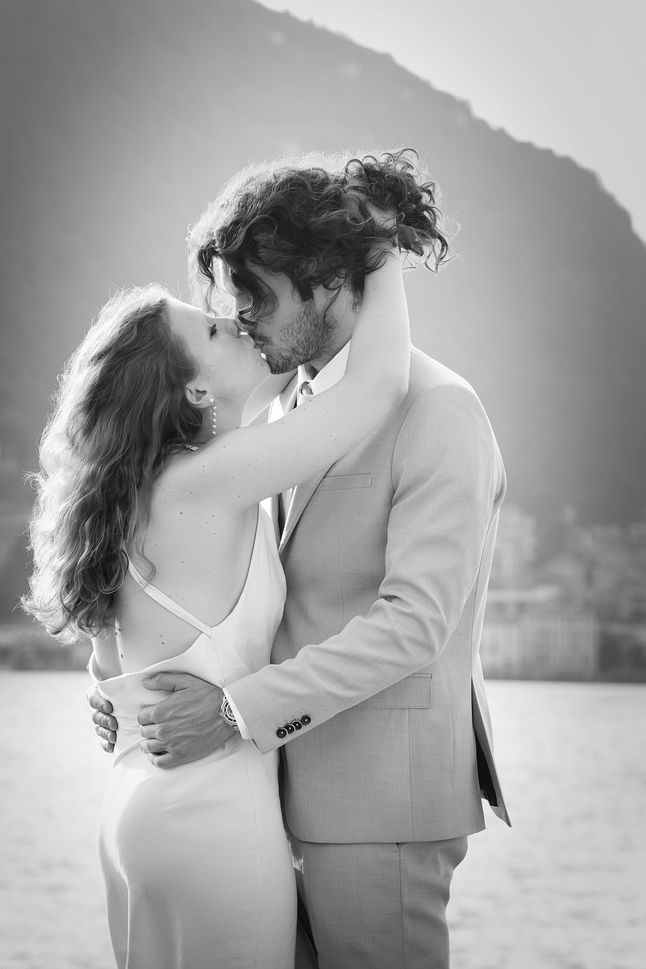 Angela & Fabbiano. Fotografo matrimonio Lago di Como Ferrari Media Production