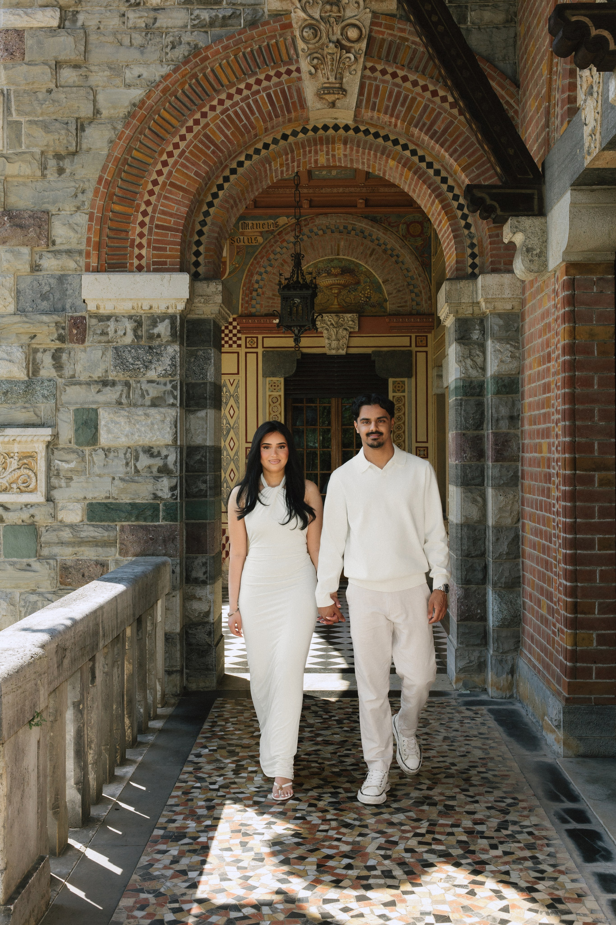 Vish & Kajal. Wedding photographer in Italy