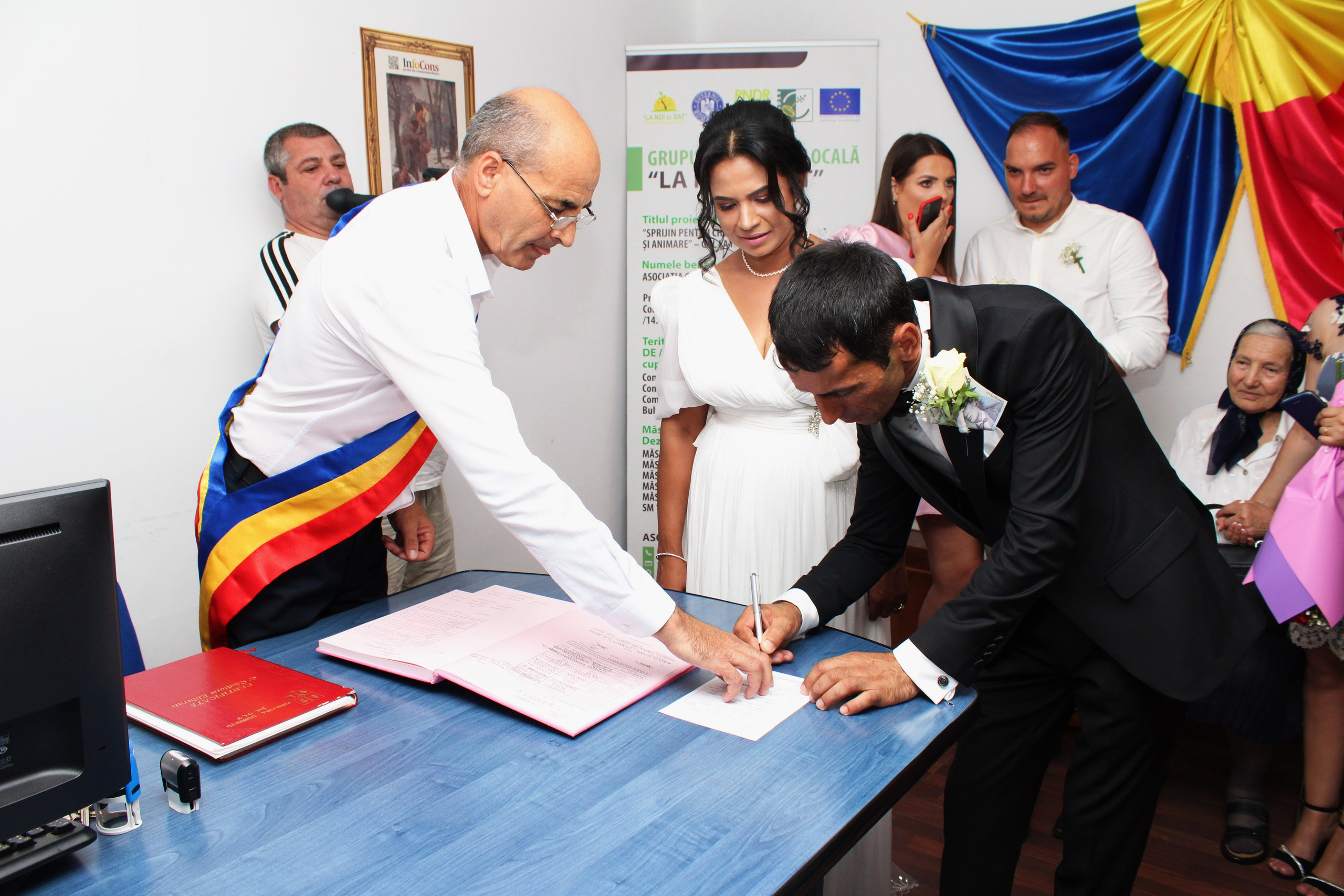 MINEL & MALINA. PETRU BYZO - family and children photographer in ROMANIA