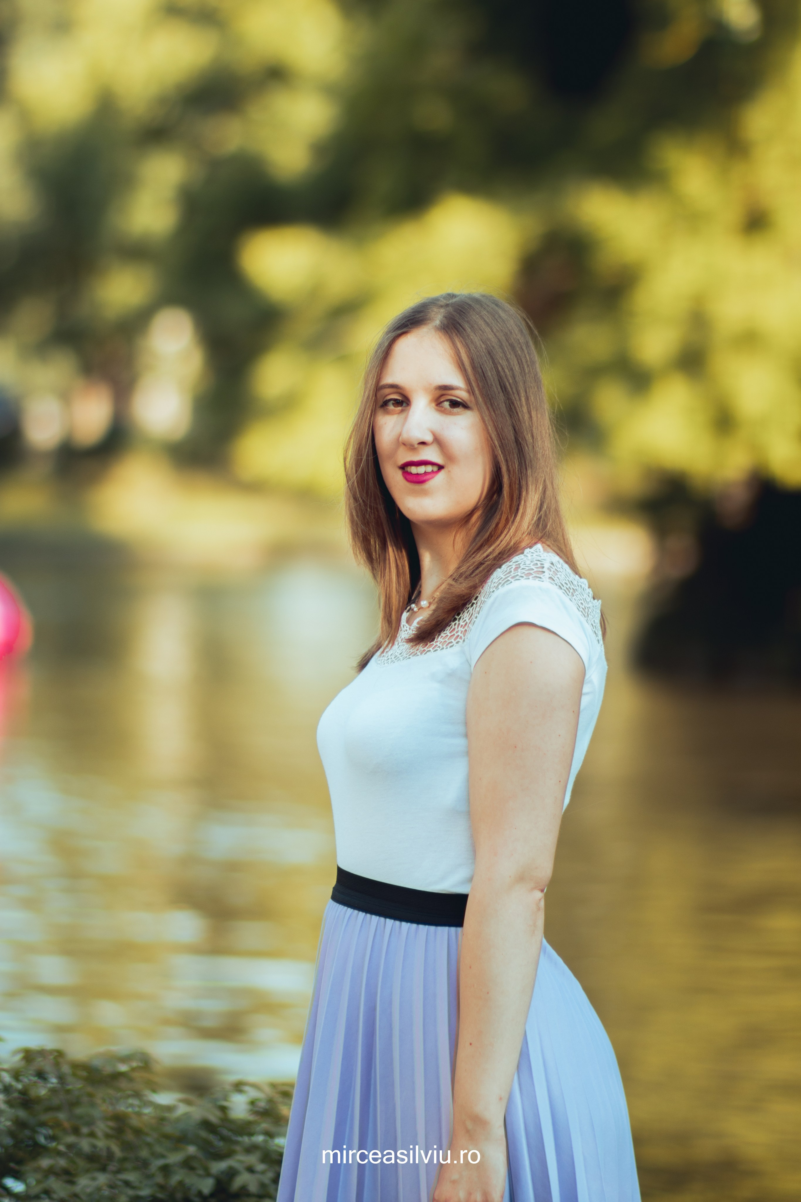 Cristina. Fotograf de portrete și evenimente din Cluj-Napoca. Ședințe foto individuale, nunți, botezuri și aniversări în Cluj și județul Cluj