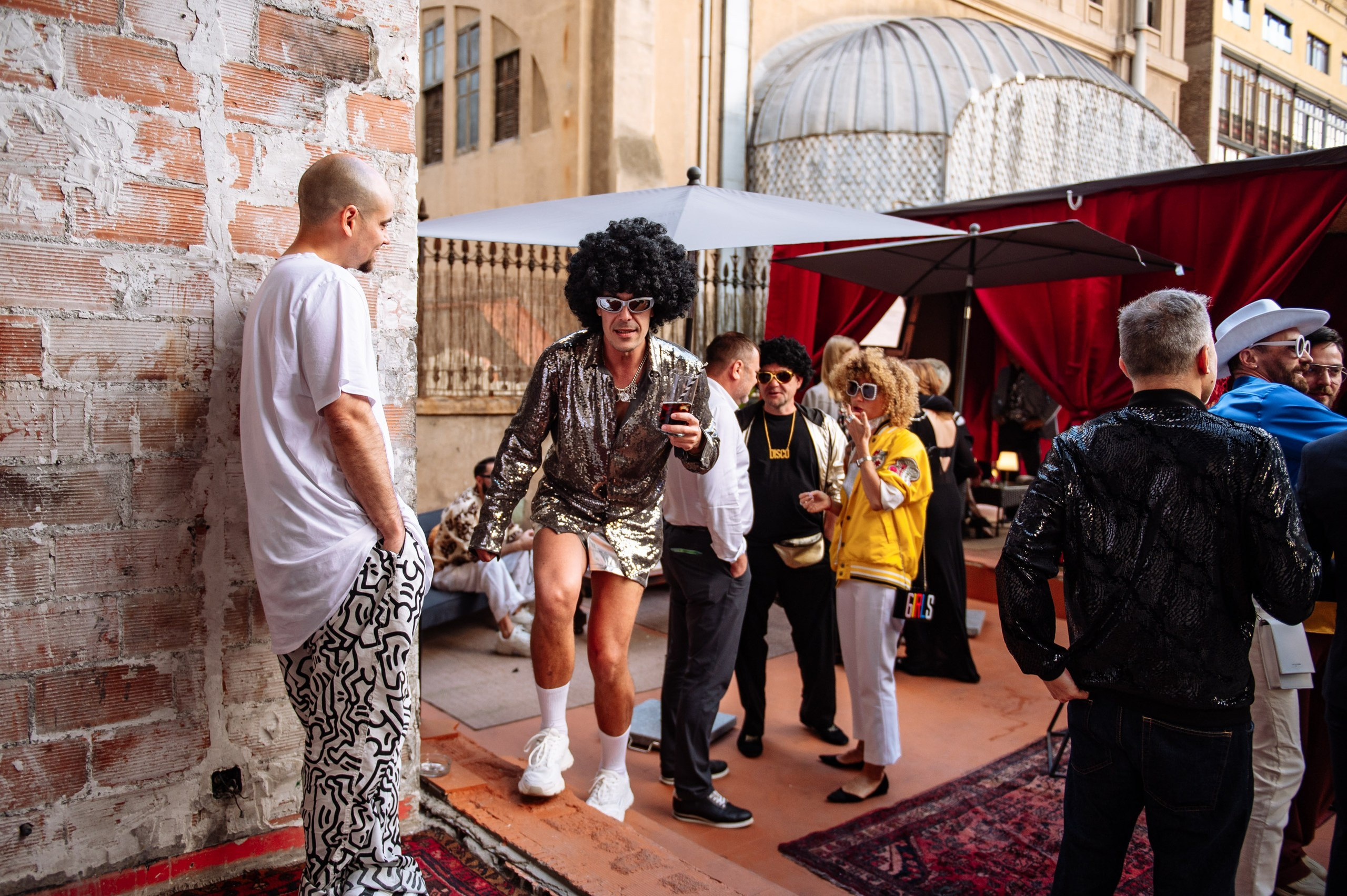 Show en estilo Studio 54 — fotografía de evento temático. Фотограф Екатерина Гасанова — фотосессии в Барселоне