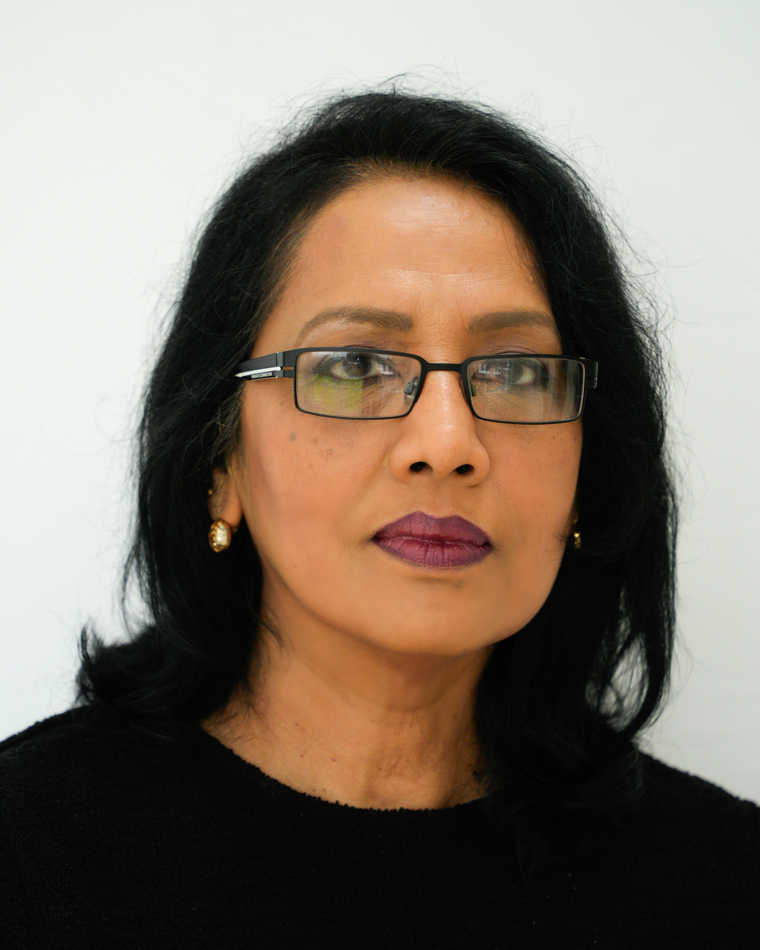 Professional headshot, studio portrait, headshots for work, LinkedIn headshot, business portrait, personal branding photo, Solihull headshot. Creative Family, Brand, Boudoir and Wedding Photographer in Solihull & Birmingham Irina Zoteeva