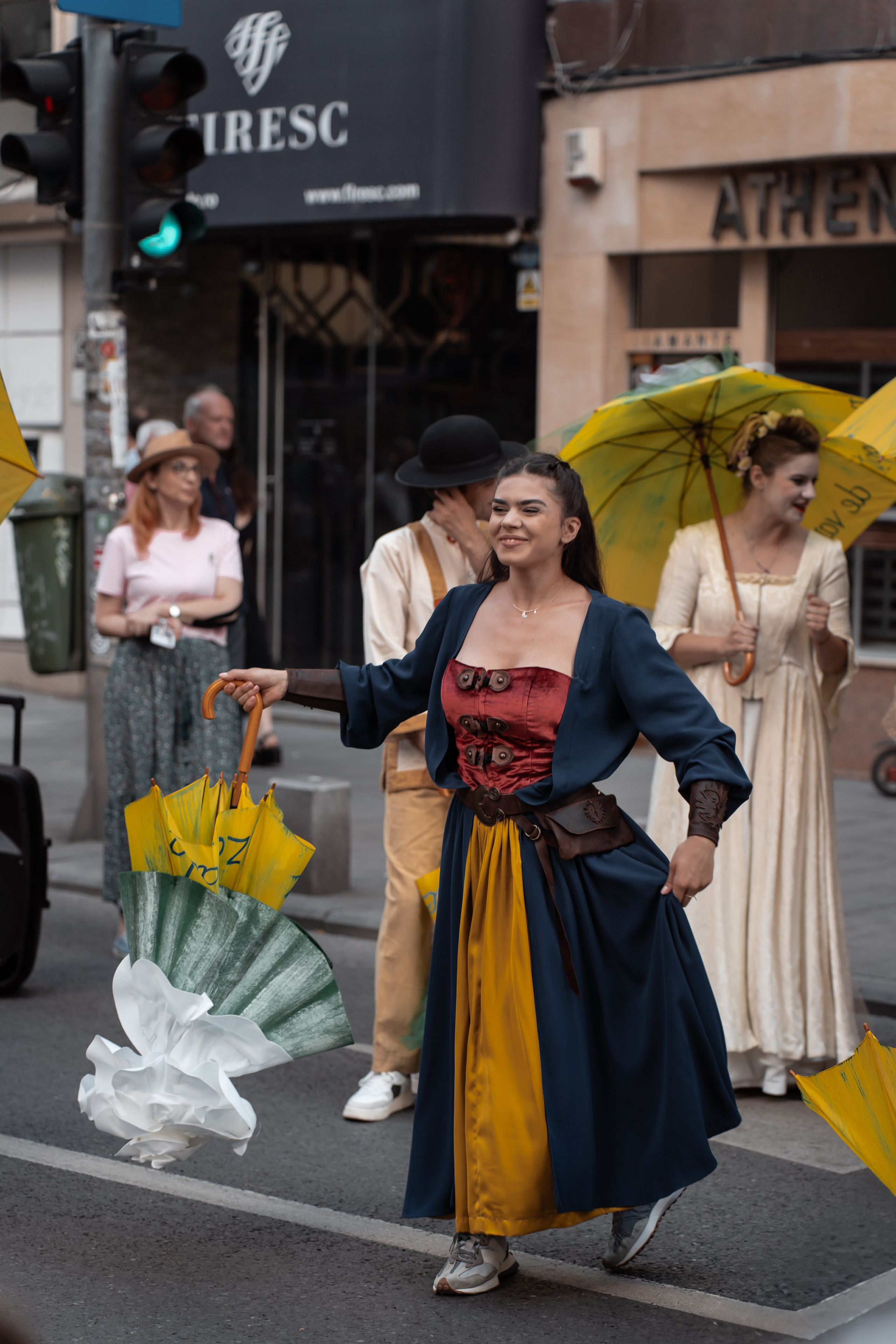 Parada Costumelor Teatru- Calea Victoriei 2024. Bycristinaciobanu