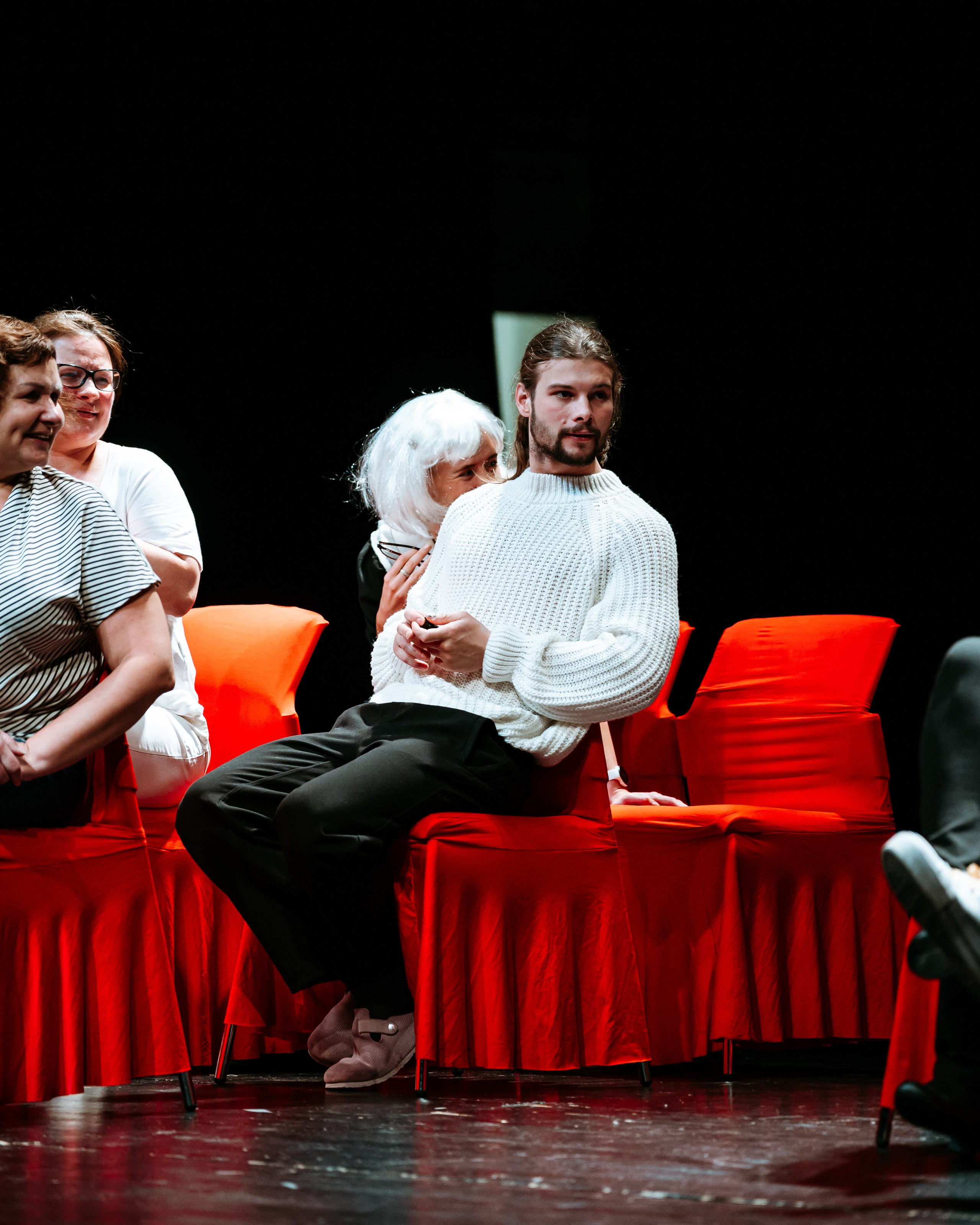 Garbo Teater „12 стульев“. Jelizaveta Gross - reportaaži- ja portreefotograaf Narvas