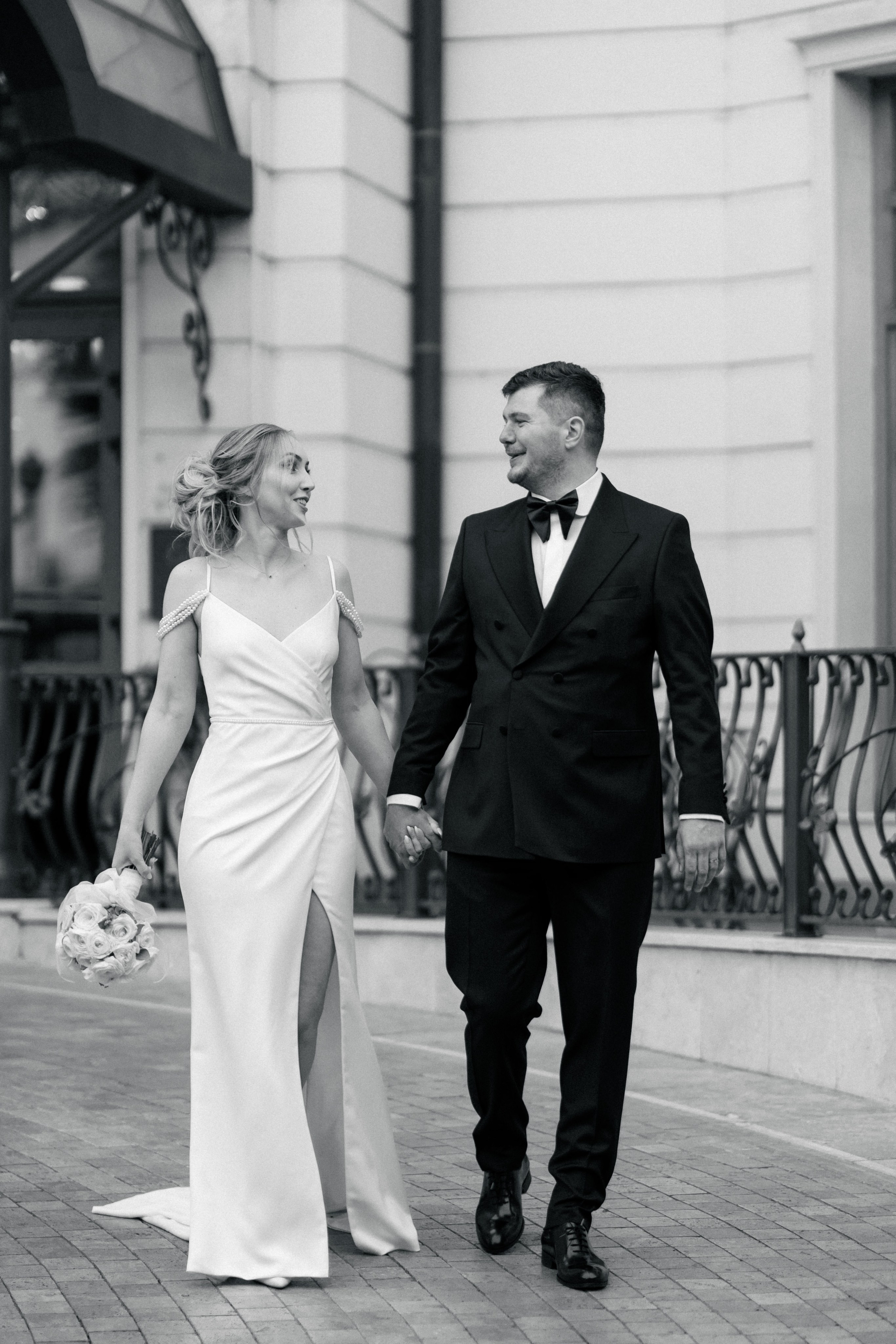 Madisson & Alex. Destination Wedding Photographer Alex Pasarelu