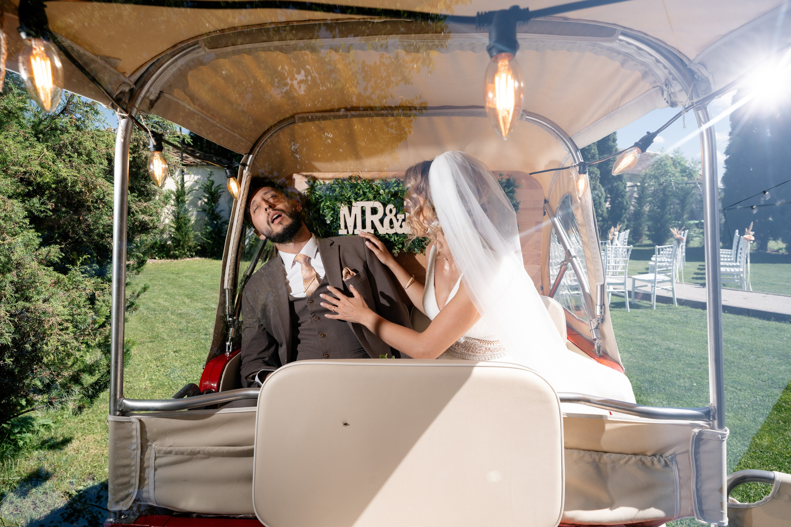 Octavia & Theo. Destination Wedding Photographer Alex Pasarelu