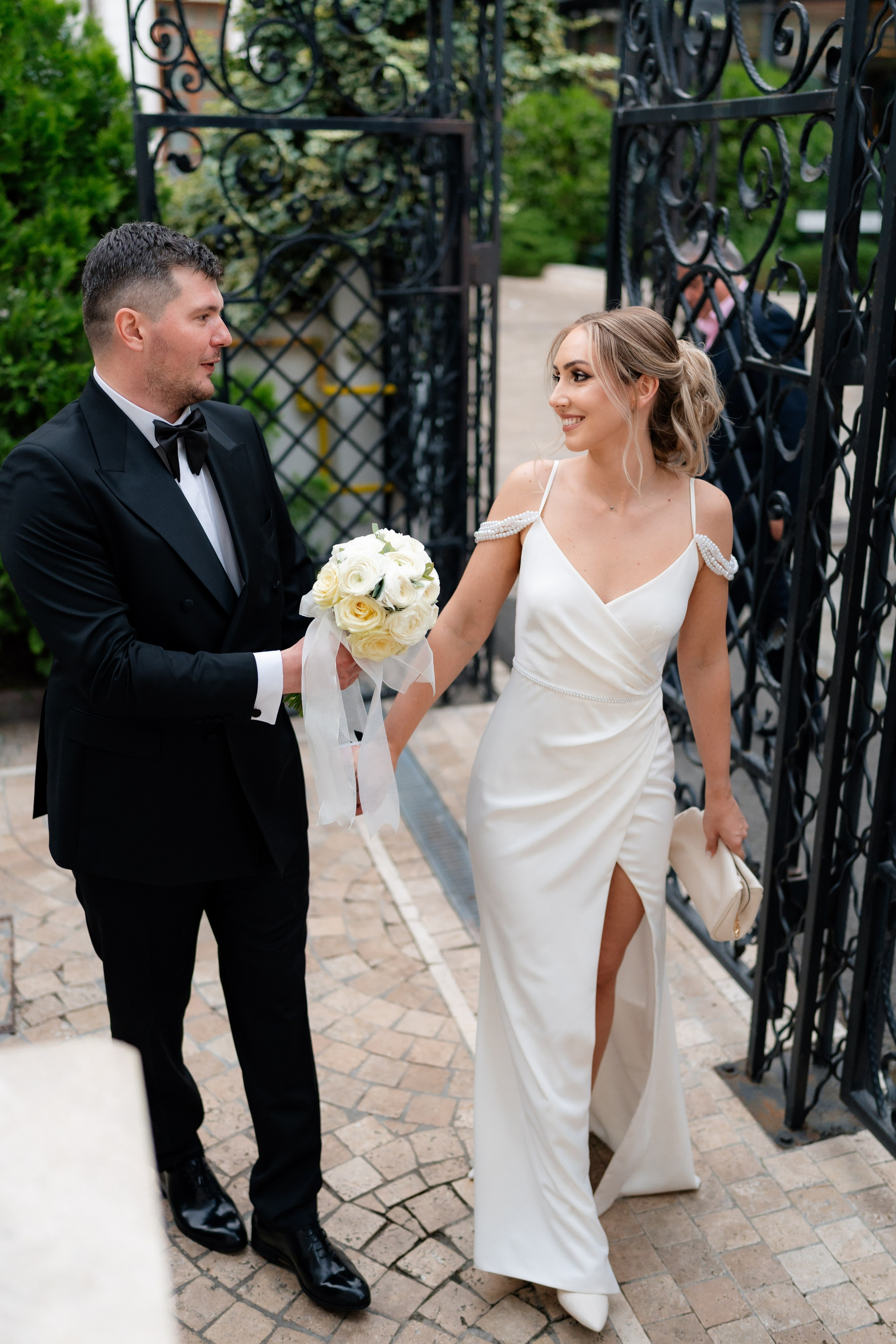 Madisson & Alex. Destination Wedding Photographer Alex Pasarelu