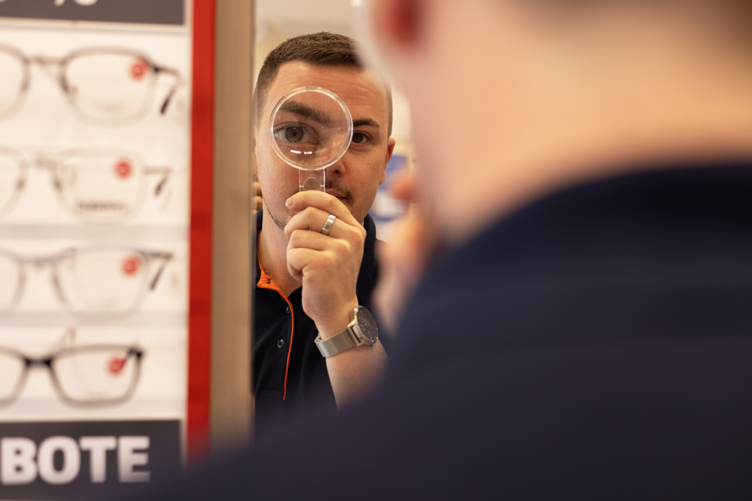 Optiker. Fotografin und Videografin im Raum Osnabrück und Emsland Alla