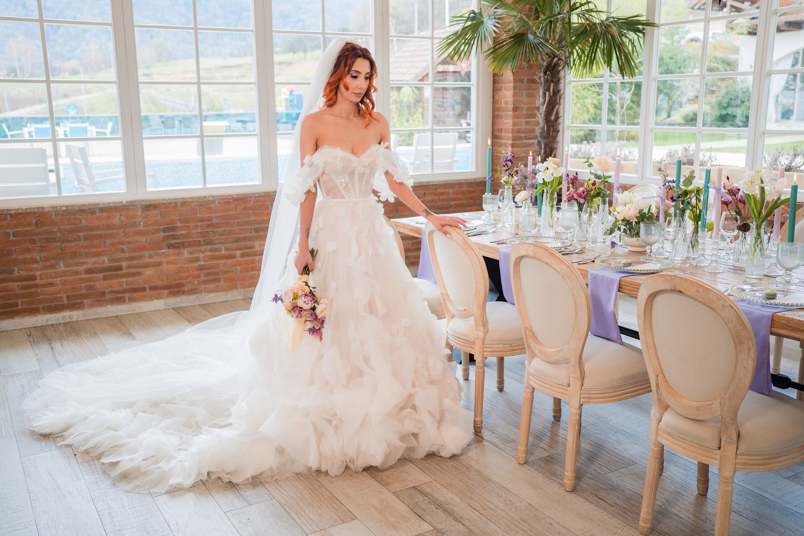 Aranjamentele mesei de prezidiu in fotografii