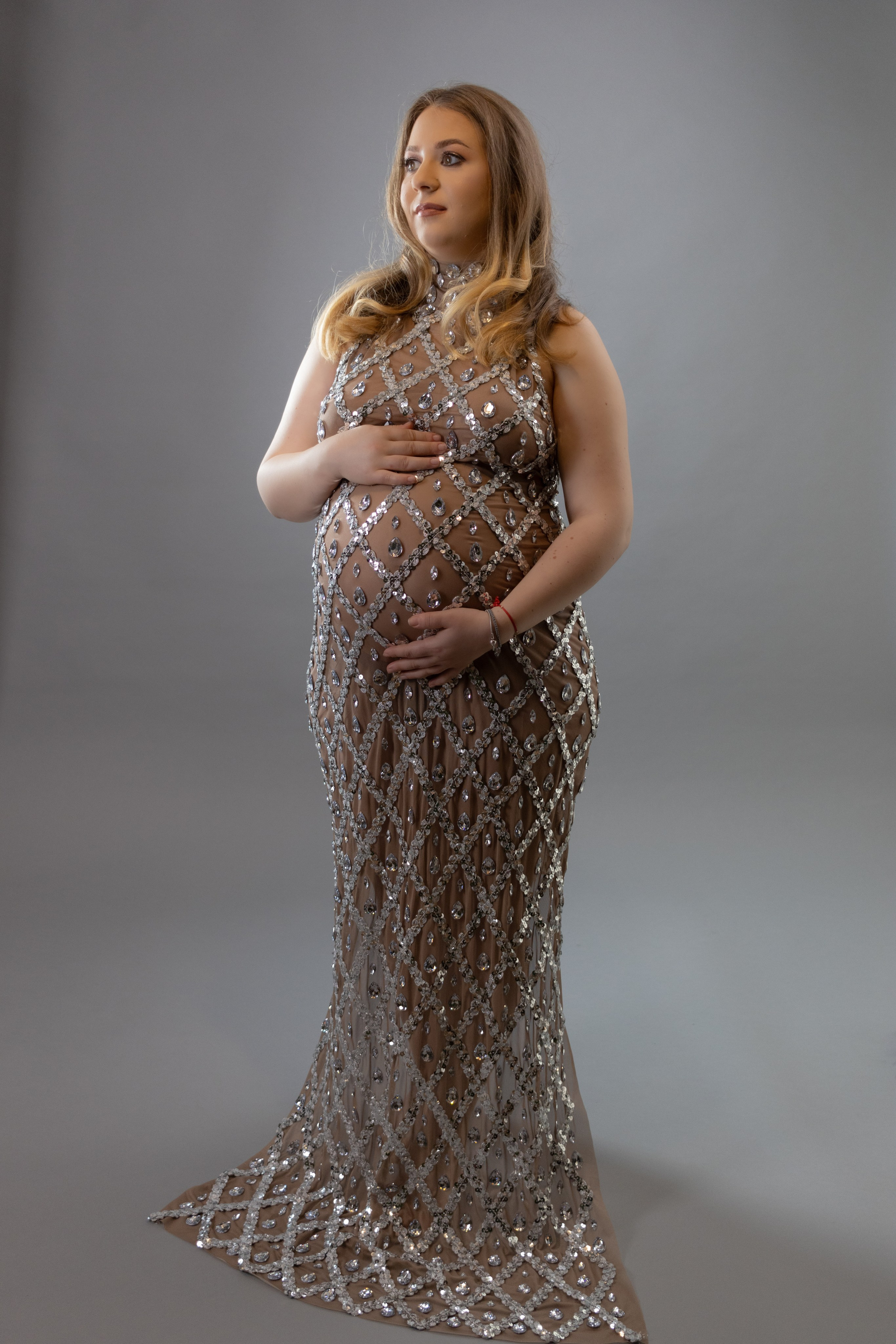 Dana. Fotograf si videograf — evenimente si studio