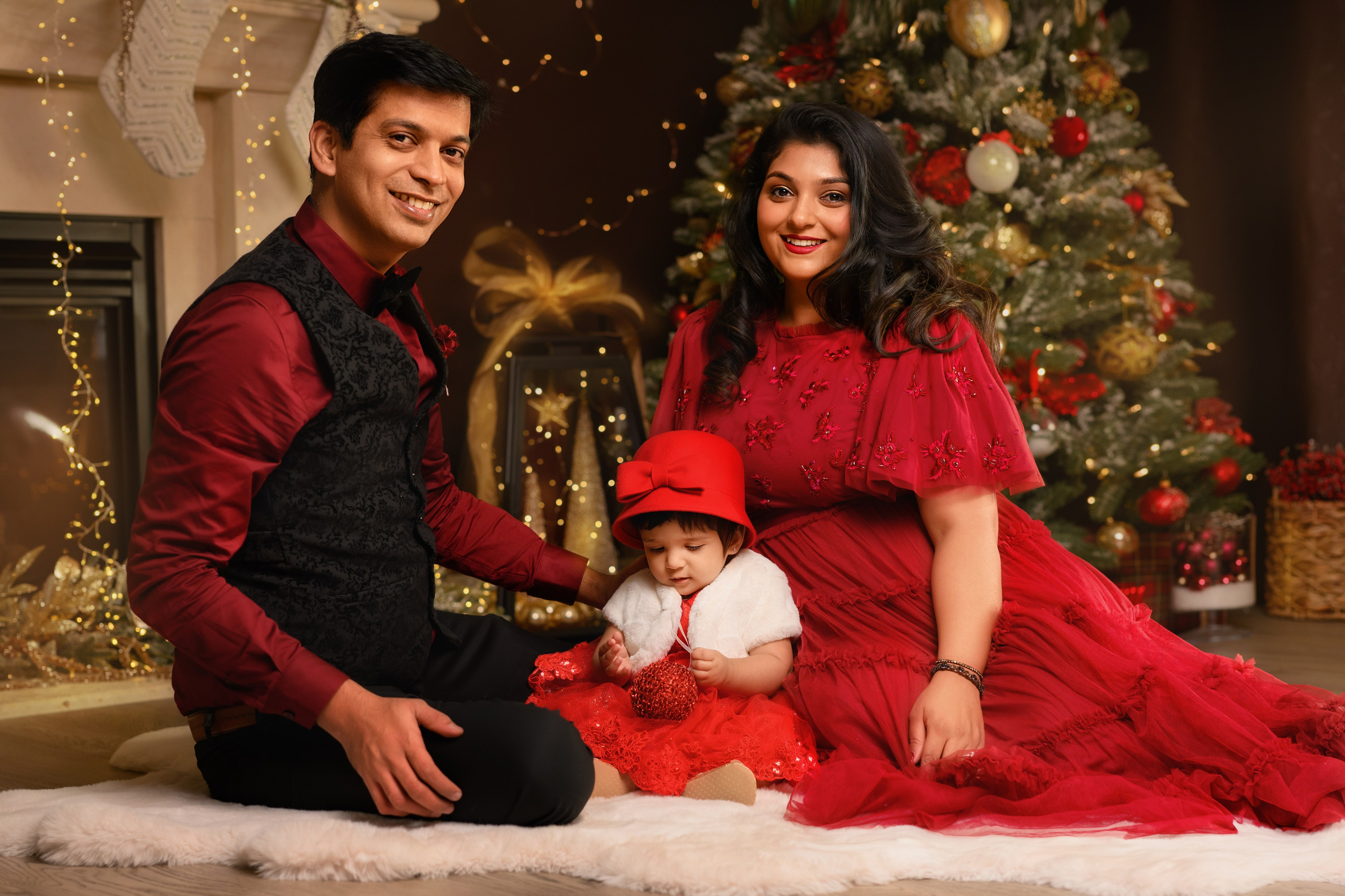 Priyanka and her family. Wedding & family photography in Seattle area. Helen Michelle photographer