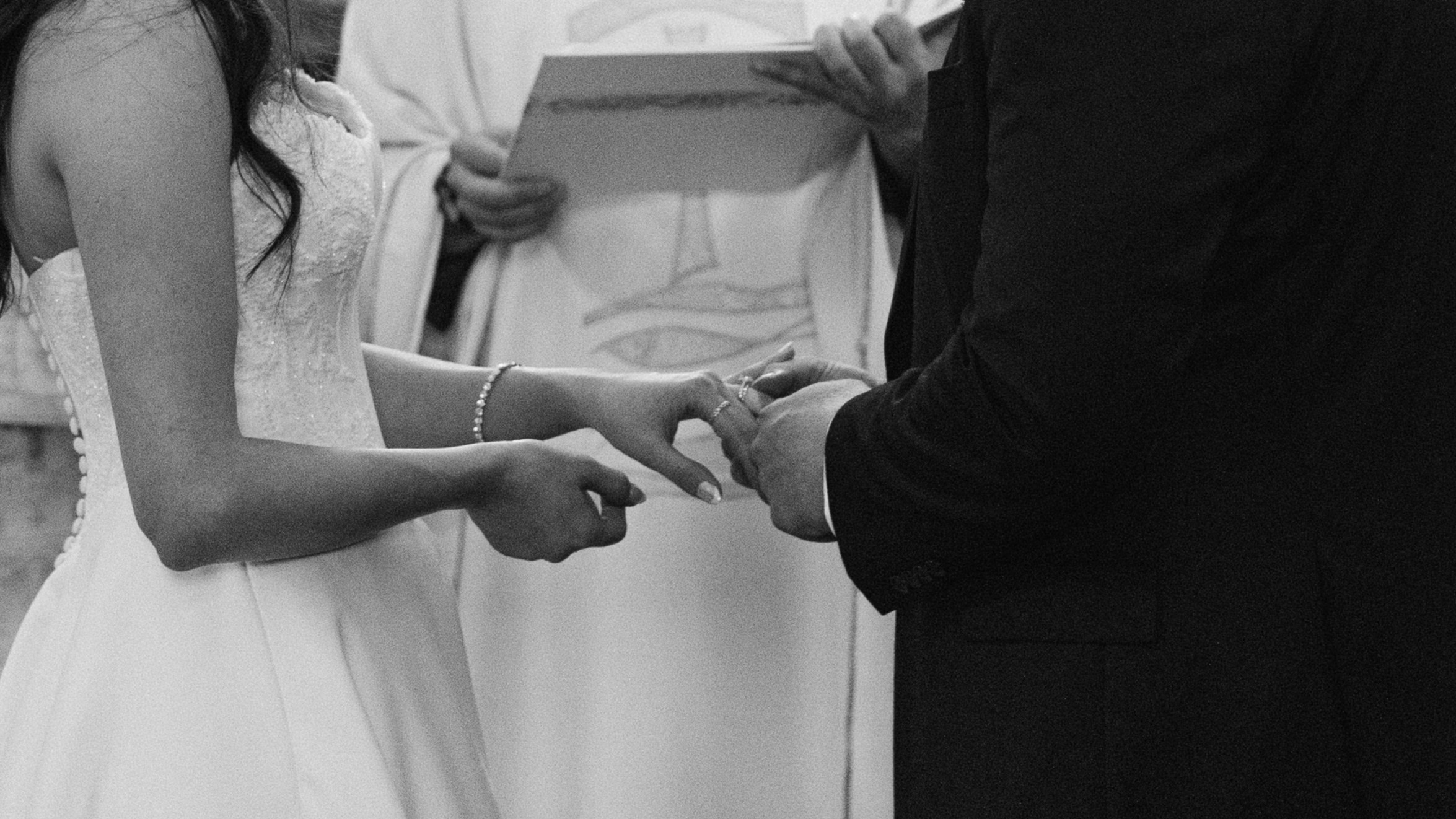 Gabriella & Kyle. Wedding Photographer in Winnipeg — Cinematic & Timeless by Vitiuk Photography
