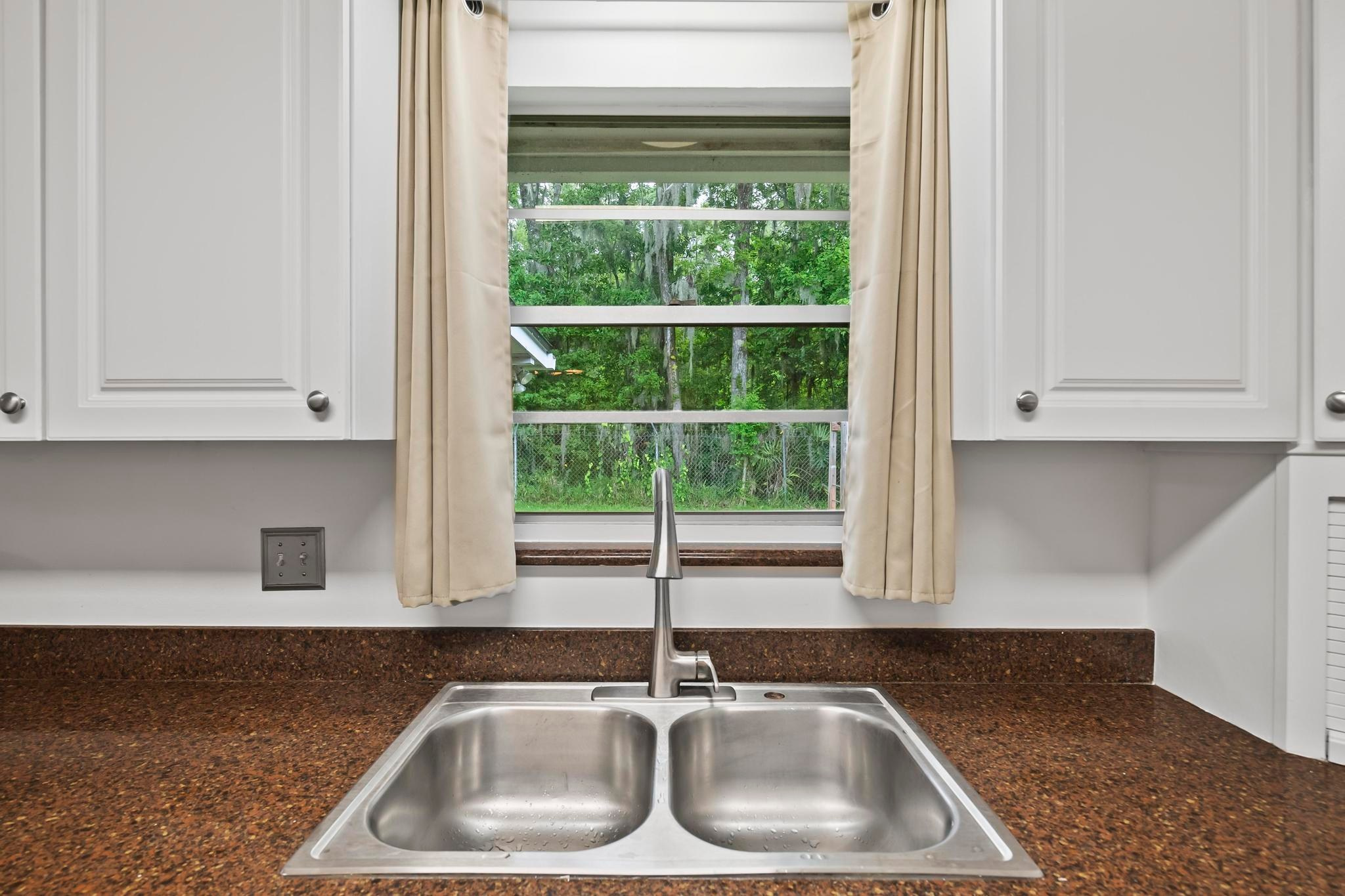 Brierwood Rd, Jacksonville Fl 32 217