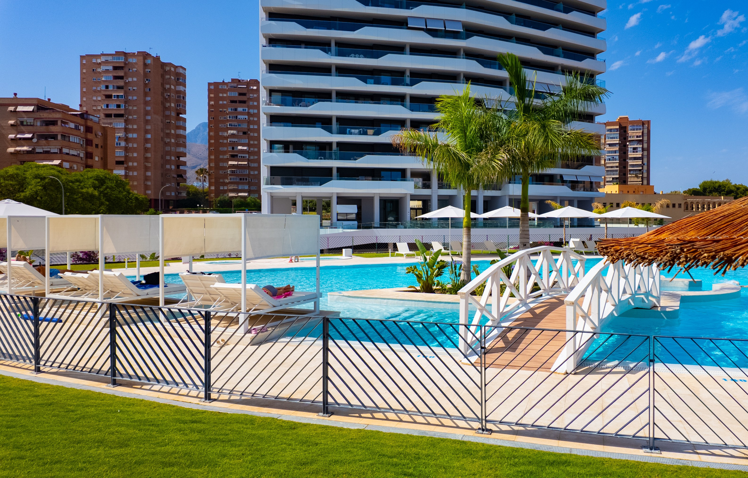 Benidorm. Baby Beast