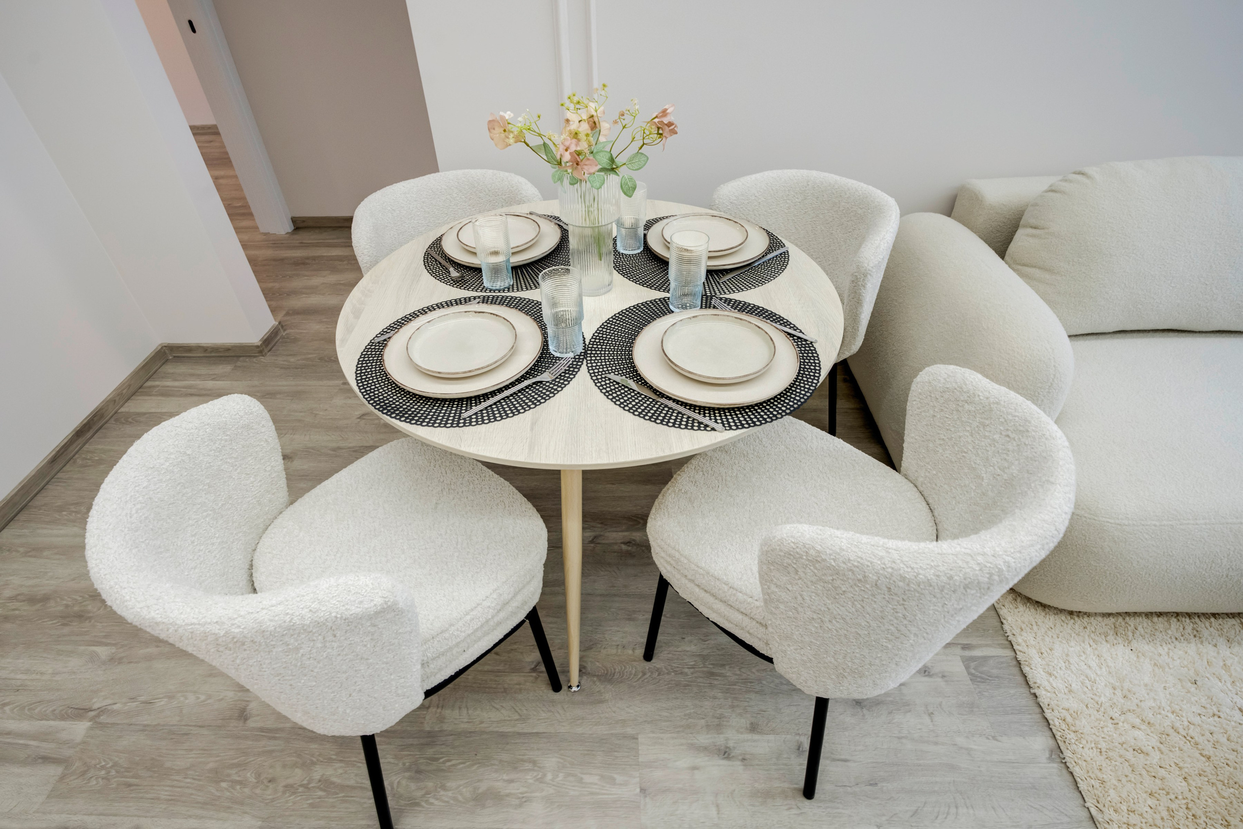 Viršuliškių g.28. Elina Sapiega fotografė Vilniuje