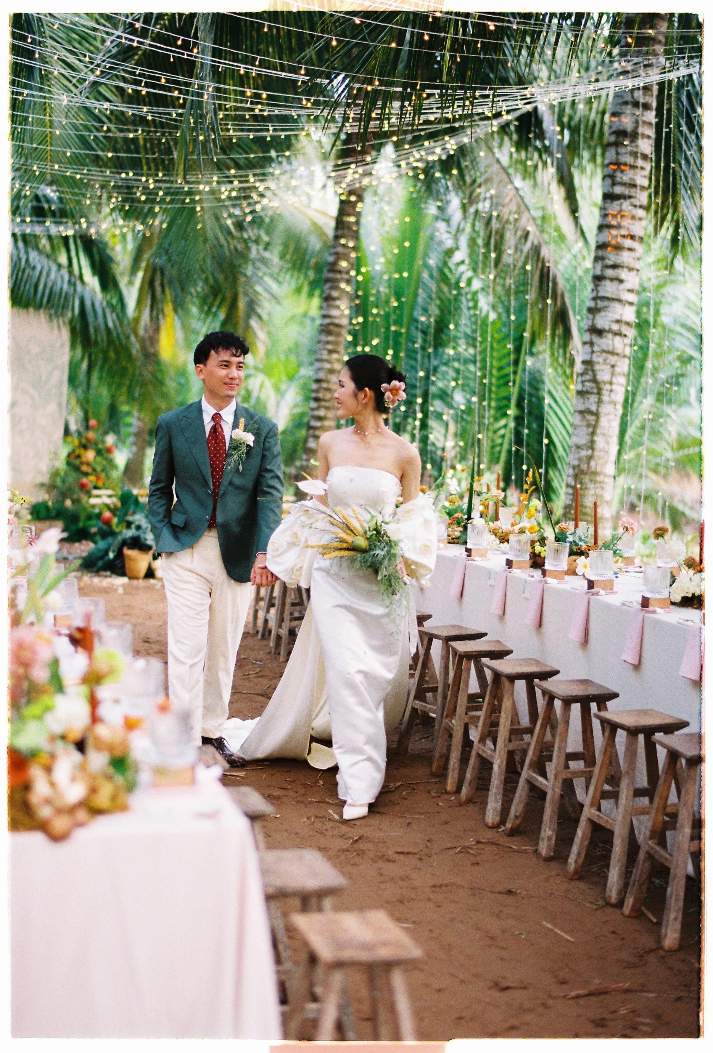 Khâm & Châu. Cam Images
