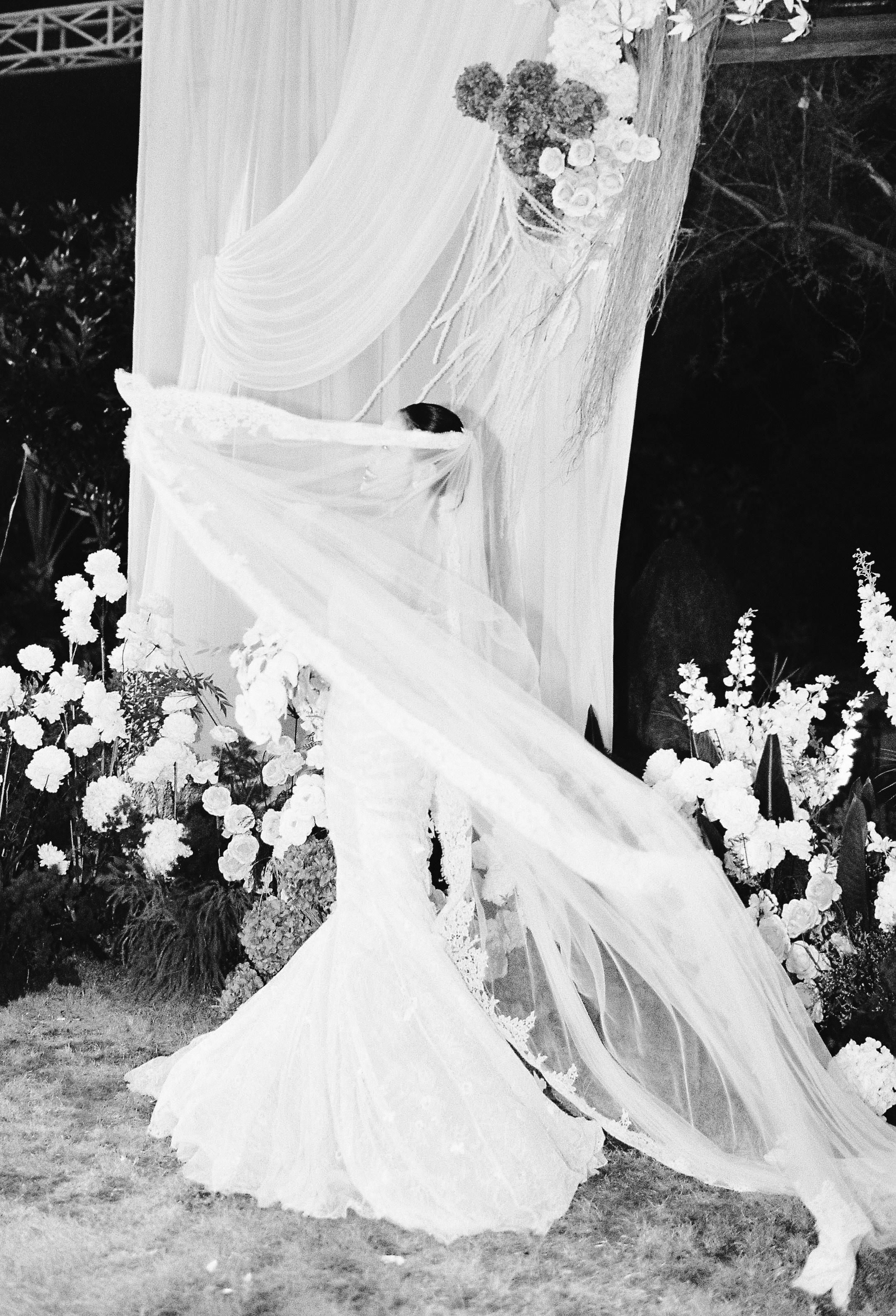 Nghĩa & Thảo. Cam Images