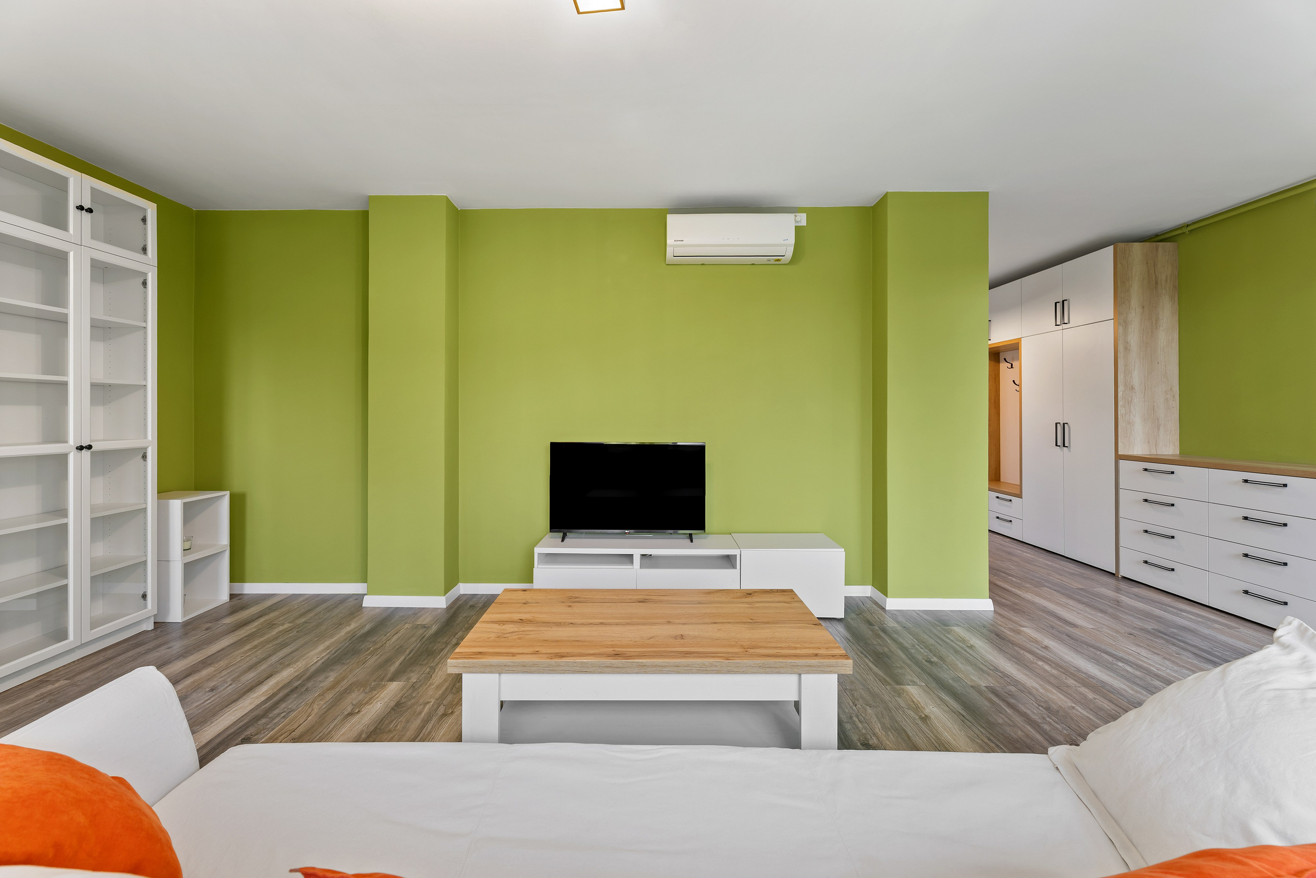 INTERIOR - REALESTATE. Samuel Ciobanu