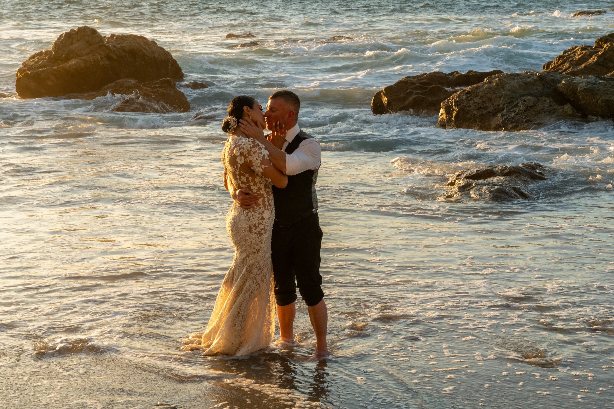Trash-the-dress * Memo & Claudia | Puerto Vallarta. Elopement & Lifestyle Wedding Photographer