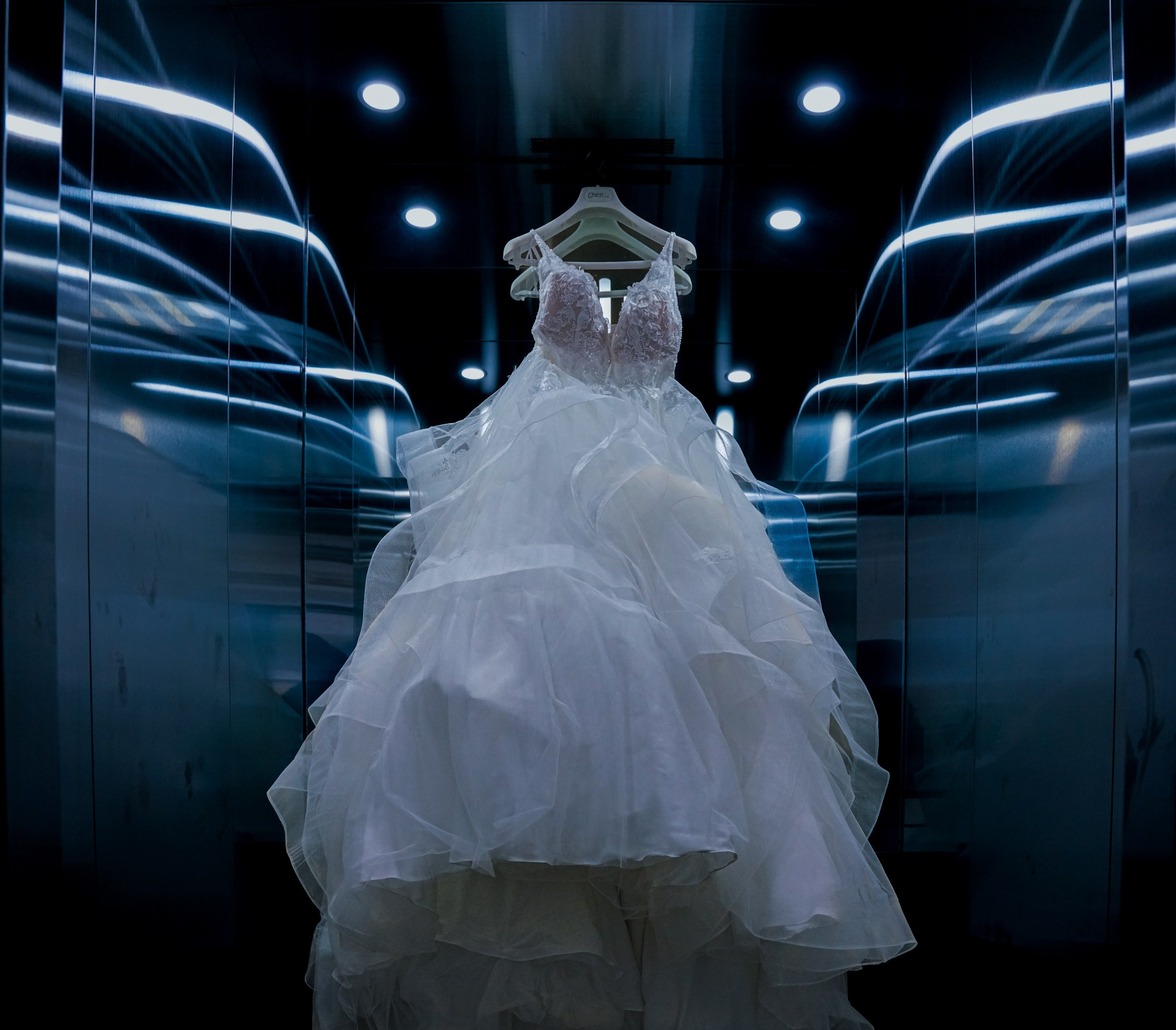 Elopement & Lifestyle Wedding Photographer