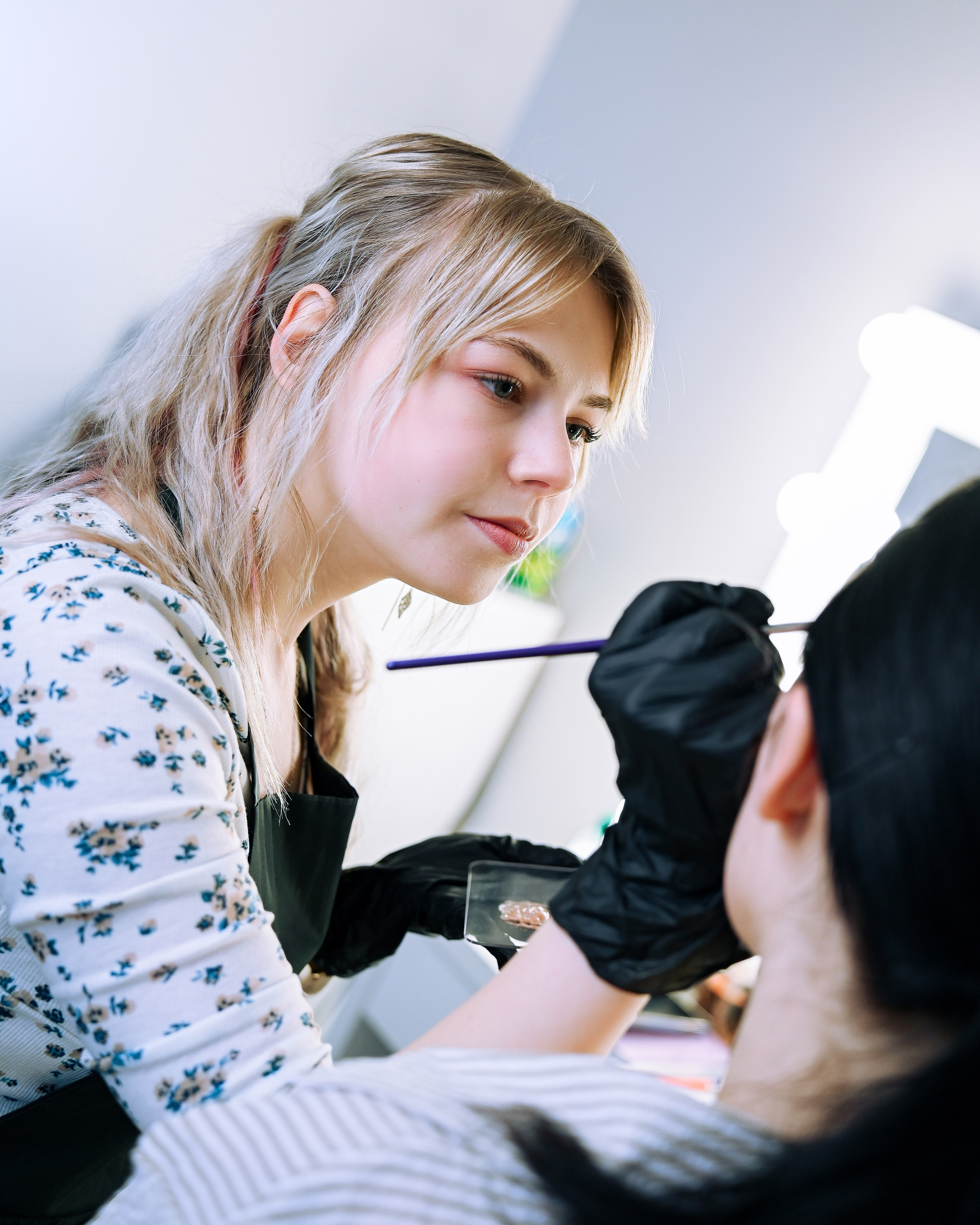 LM Brows 14.10.24. Jelizaveta Gross - reportaaži- ja portreefotograaf Narvas