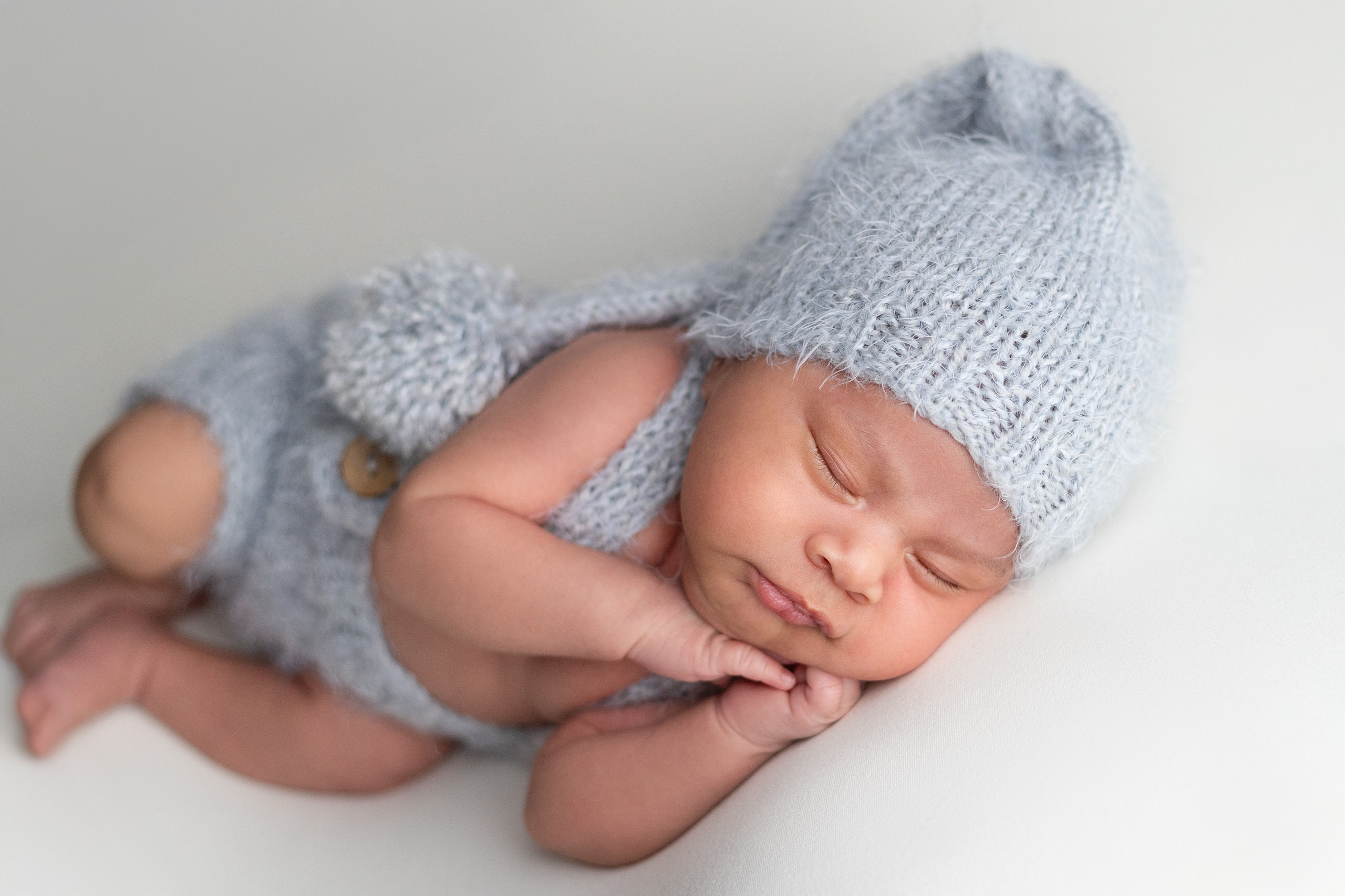 Newborn Classic. Mary Newborn Photo