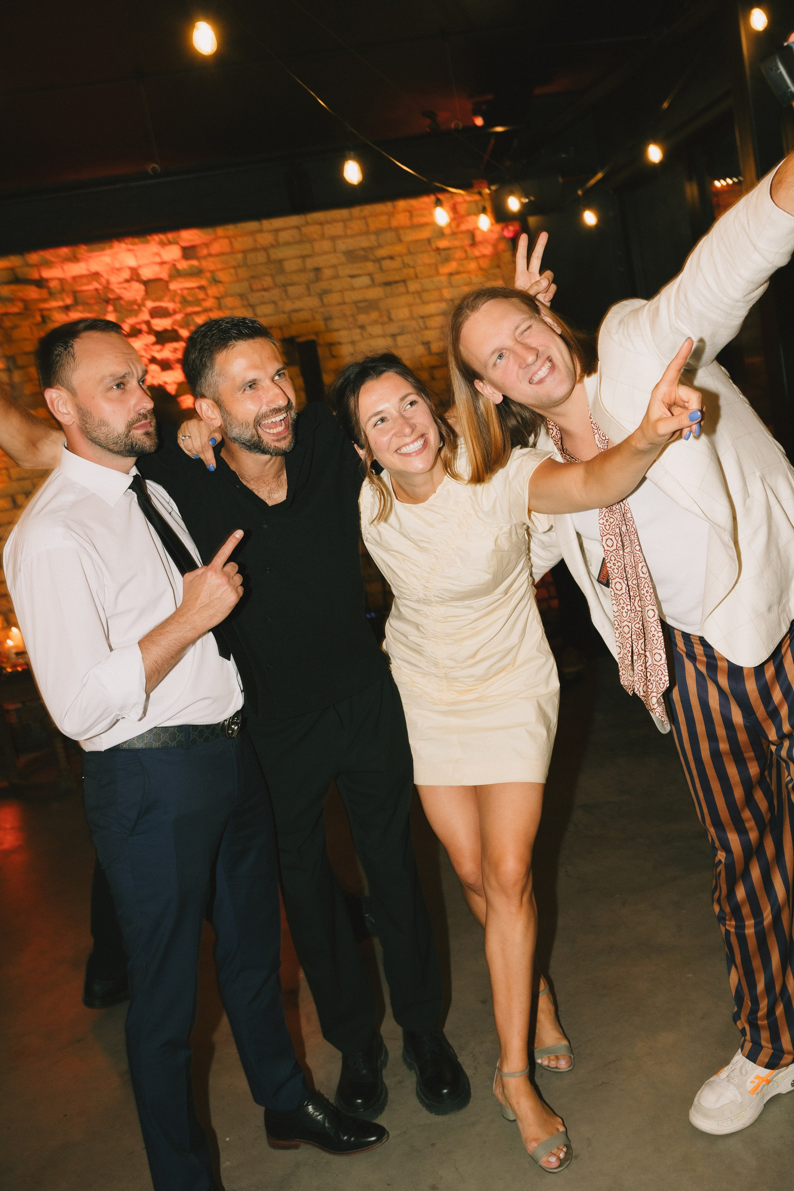 Miglė ir Mindaugas | 2024 | MIESTO VESTUVĖS. Vestuvių ir šeimų fotografė Lena Bondarenko / belove photo