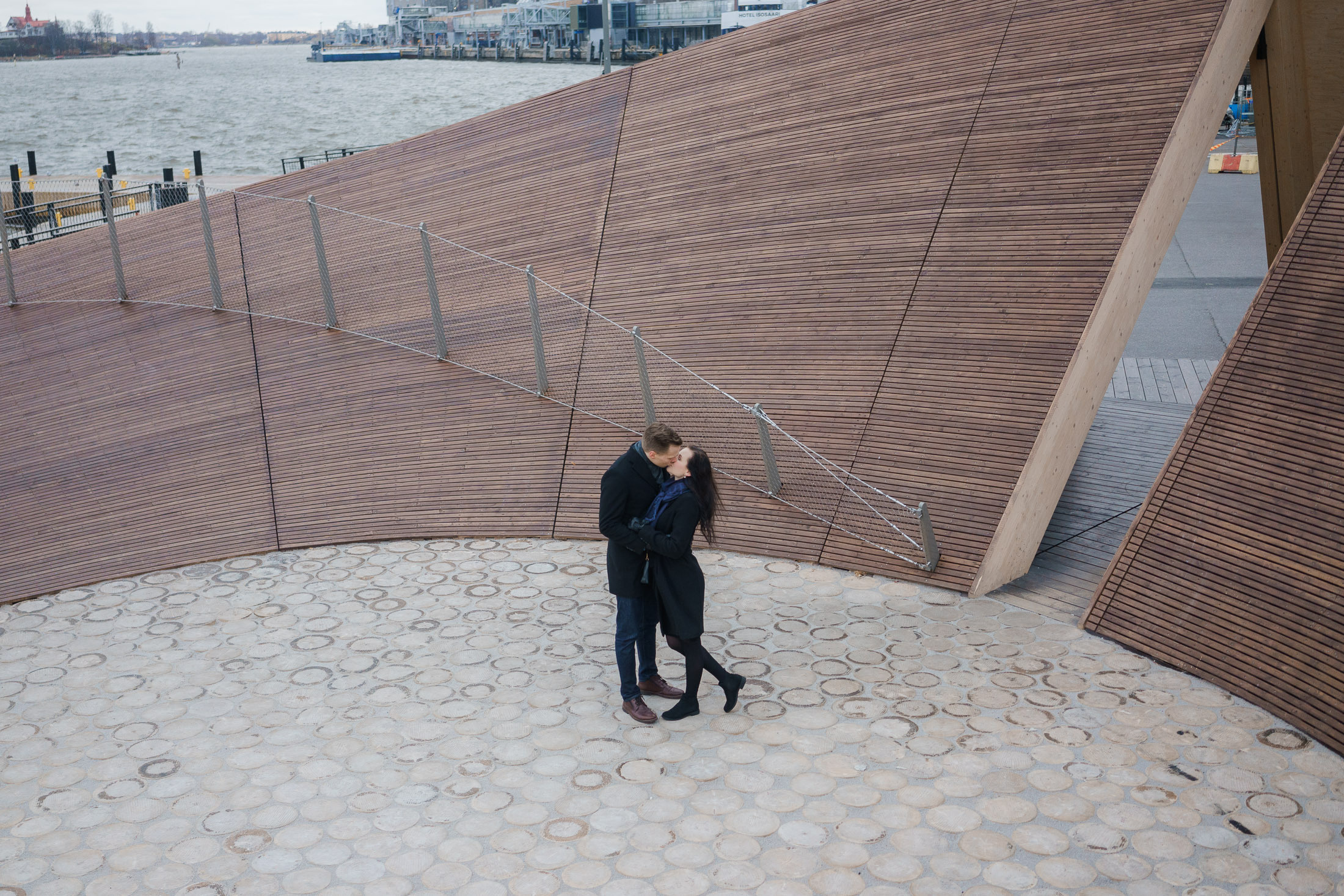 J&S, kihlakuvaus Helsingin keskustassa