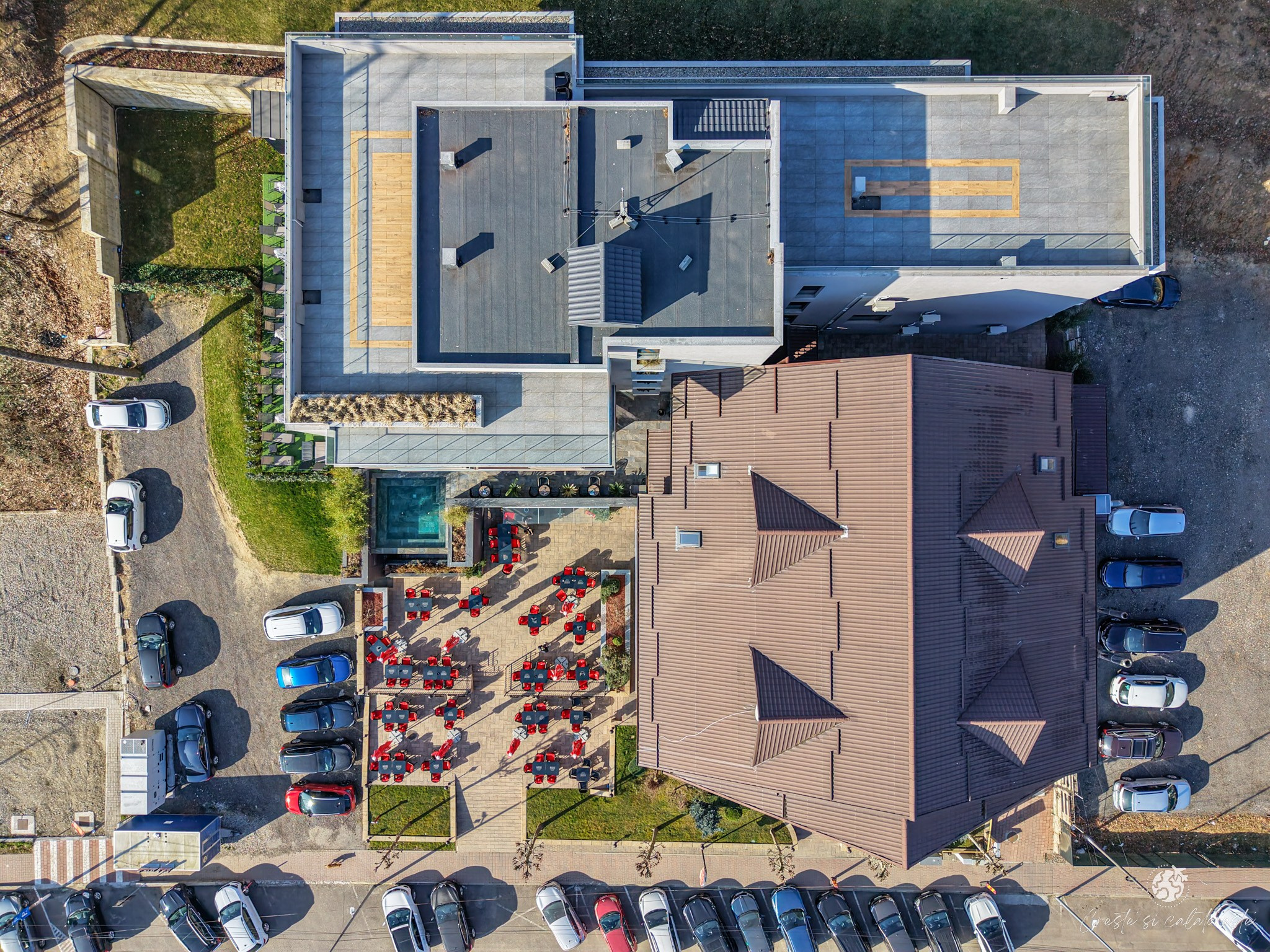 Bucura hotel. Creste si calatoreste