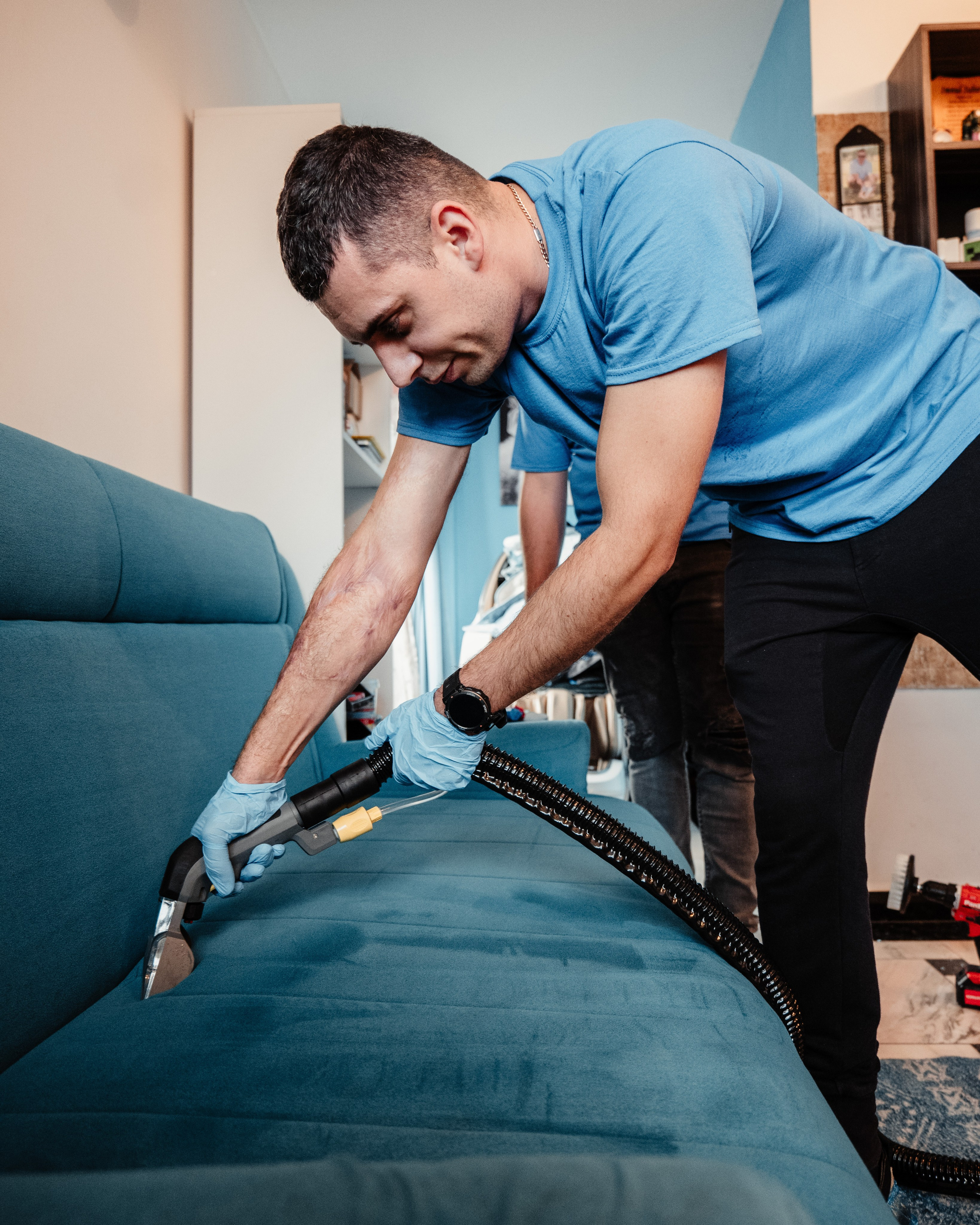 CLEVER CLEANING. Freesh Media Products